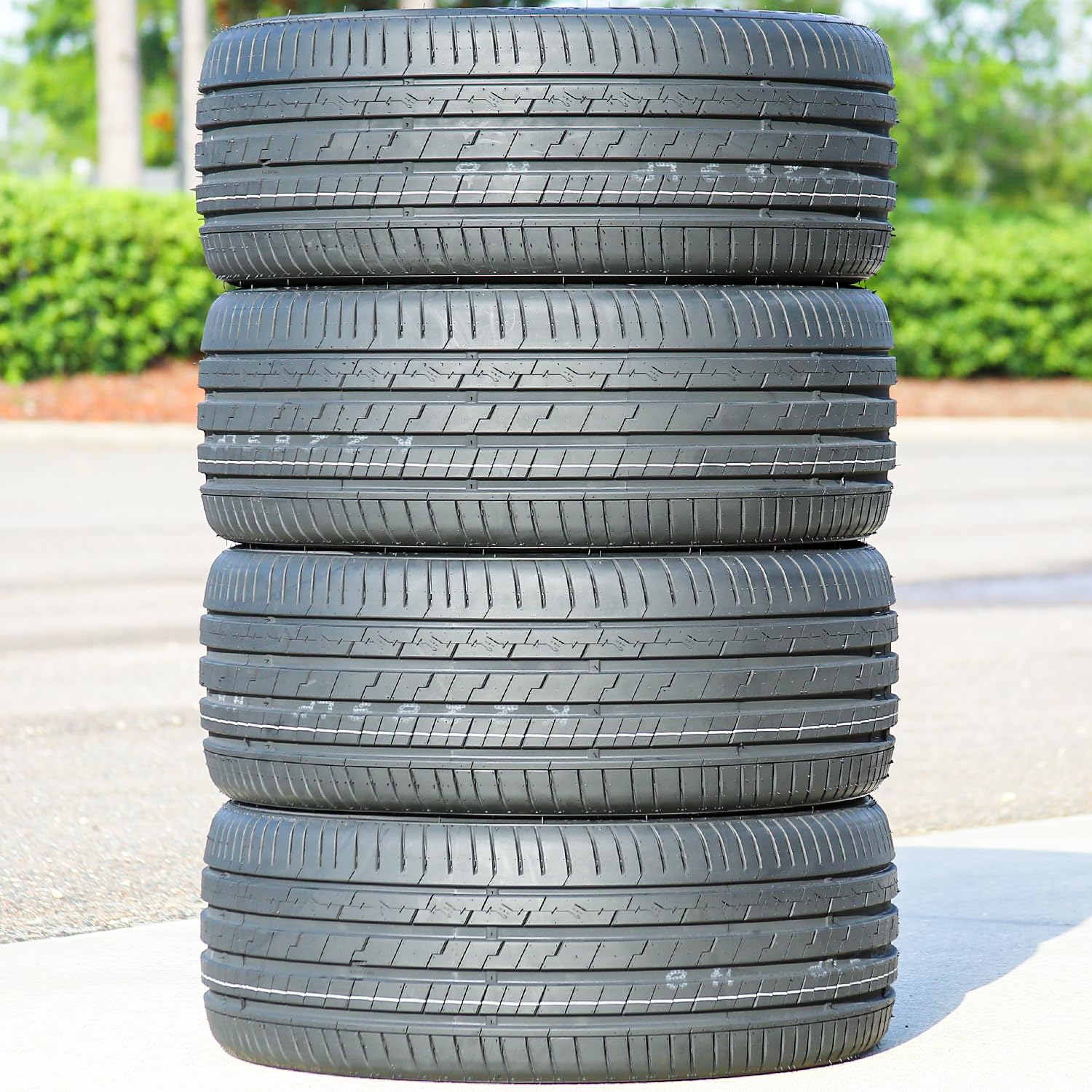 Accelera Iota EVT PKW Sommer Hochleistungs-Radialreifen 225/45R17 225/45ZR17 225/45/17 225/45-17 94W Tragweite XL 4-lagig BSW schwarze Seitenwand UTQG 320AA | Passagier-Hochleistungs-Ganzjahres-Traktion, 94 W, extra Last, radiale Konstruktion, schwarze Se