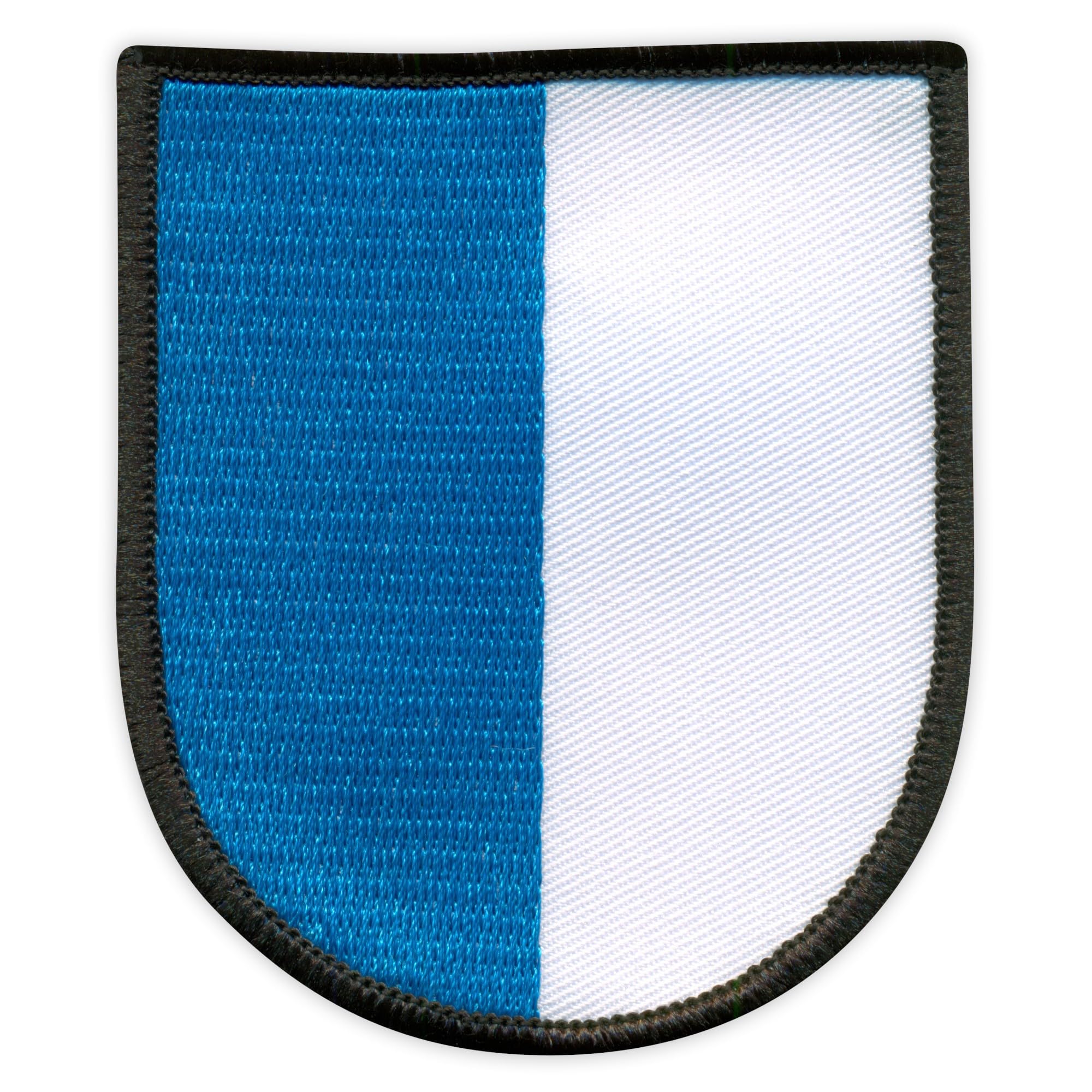 Lot De Quatre - Patchion Armoiries De Lucerne - Cantons De Suisse - Fermoir Noir (Crochet Et Boucle) - Patch/Badge/Insigne Brodé