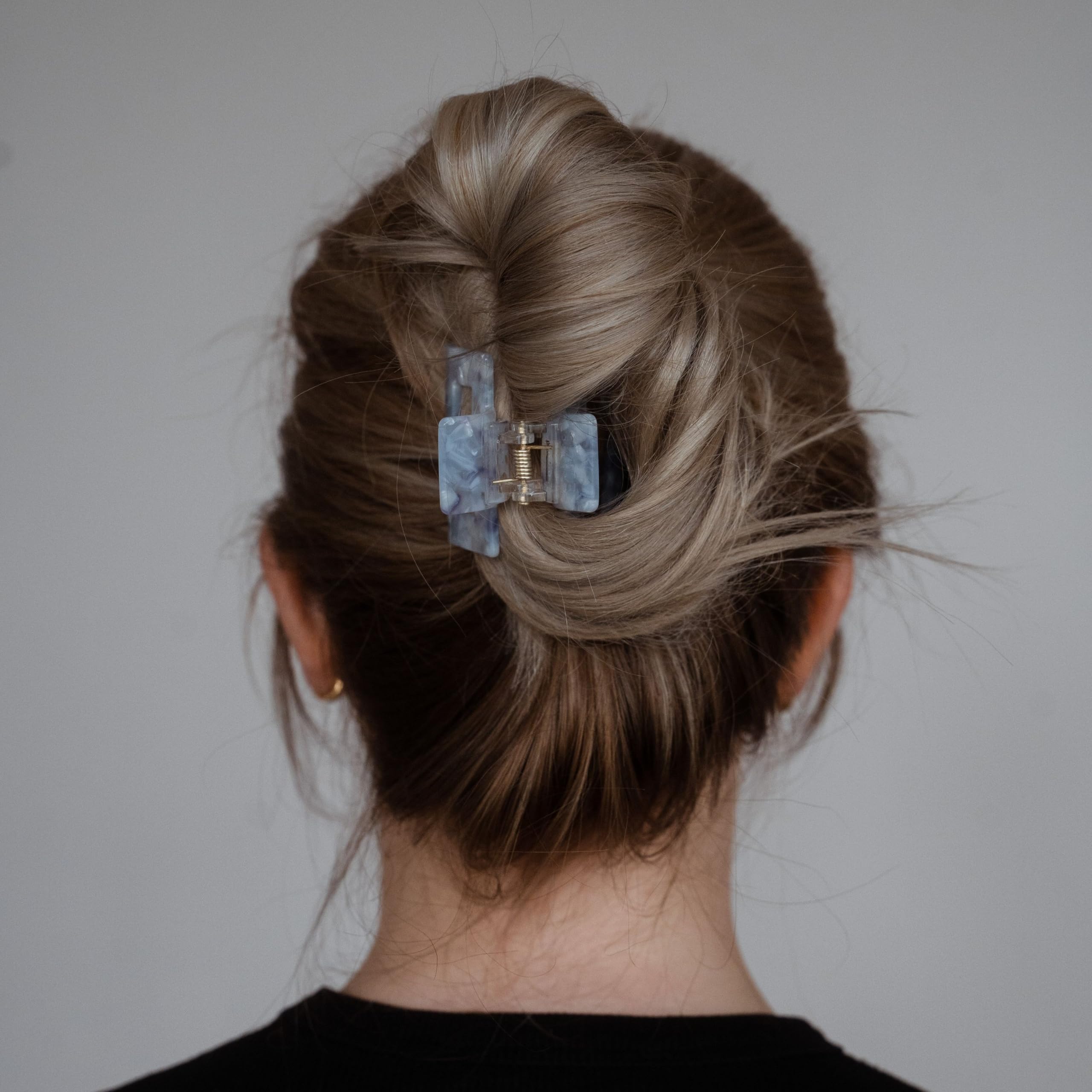 CLAIDE Stine Hair Claw Made of Organic Acetate - Women Hair Claw Clamp Without Piercing with Strong Hold for Day and Night - Image 3