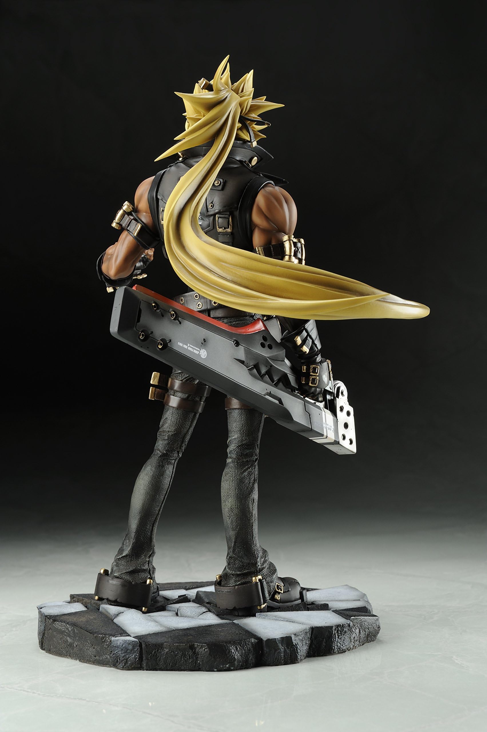 Embrace Japan Guilty Gear XRD Sol Badguy PVC Figure (1:8 Scale)