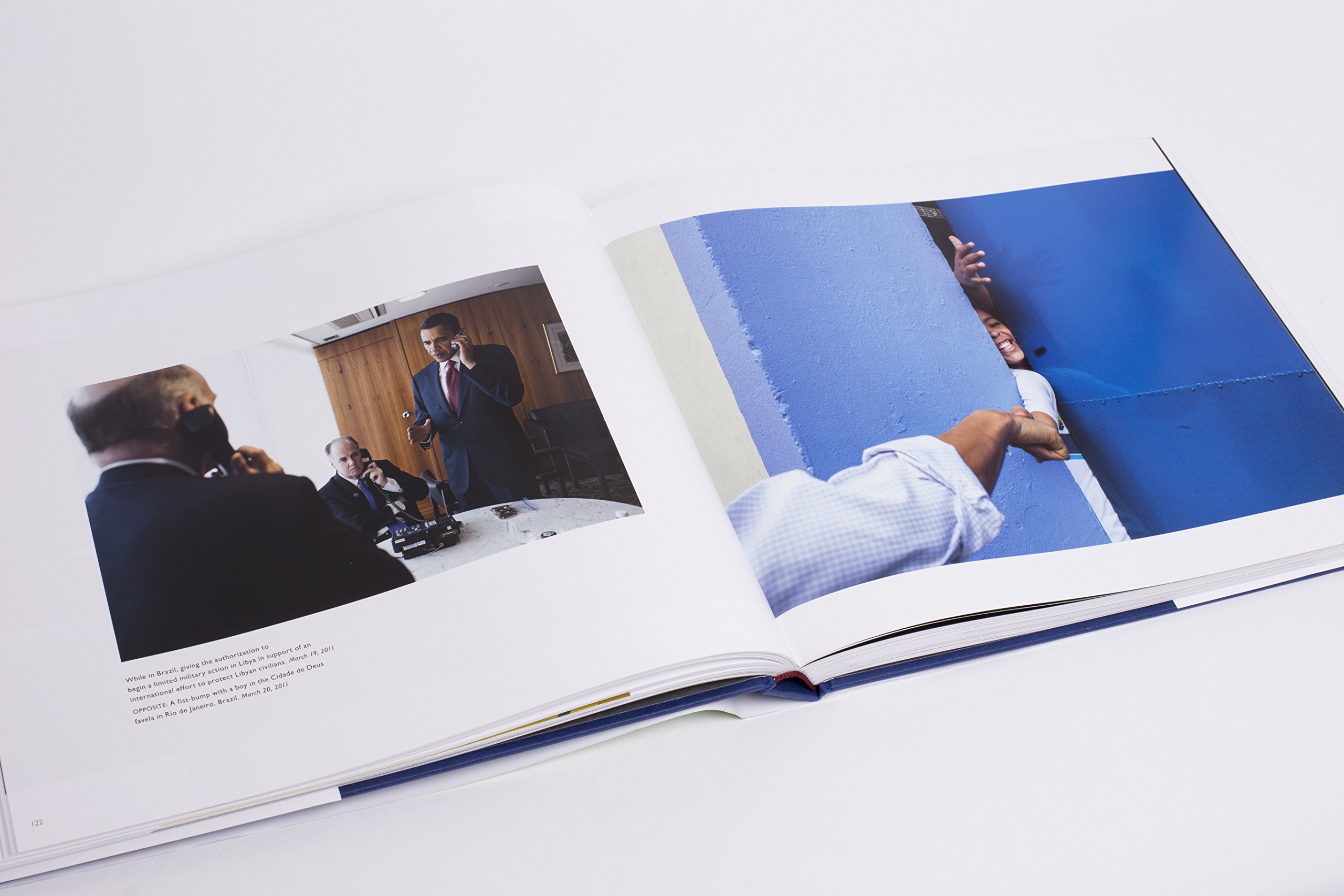 Obama An Intimate Portrait: The Historic Presidency in Photographs