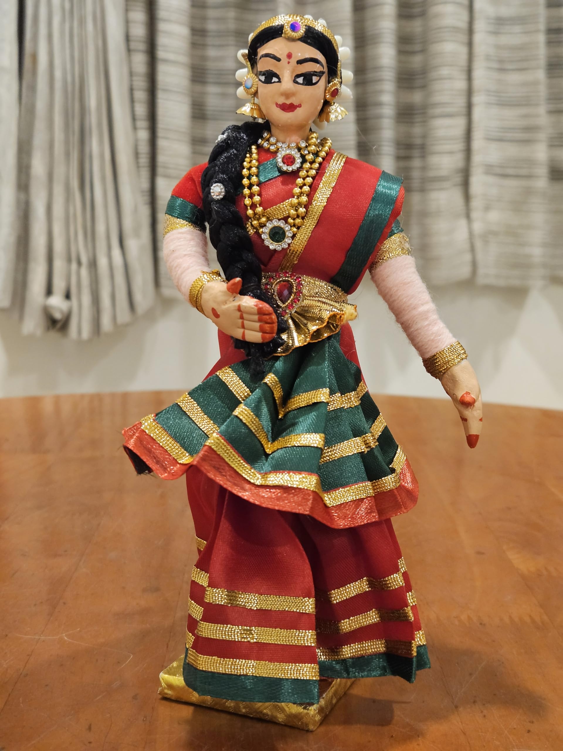 Buy Breeze Handicrafts Traditional Indian Dancing Dolls, Handmade