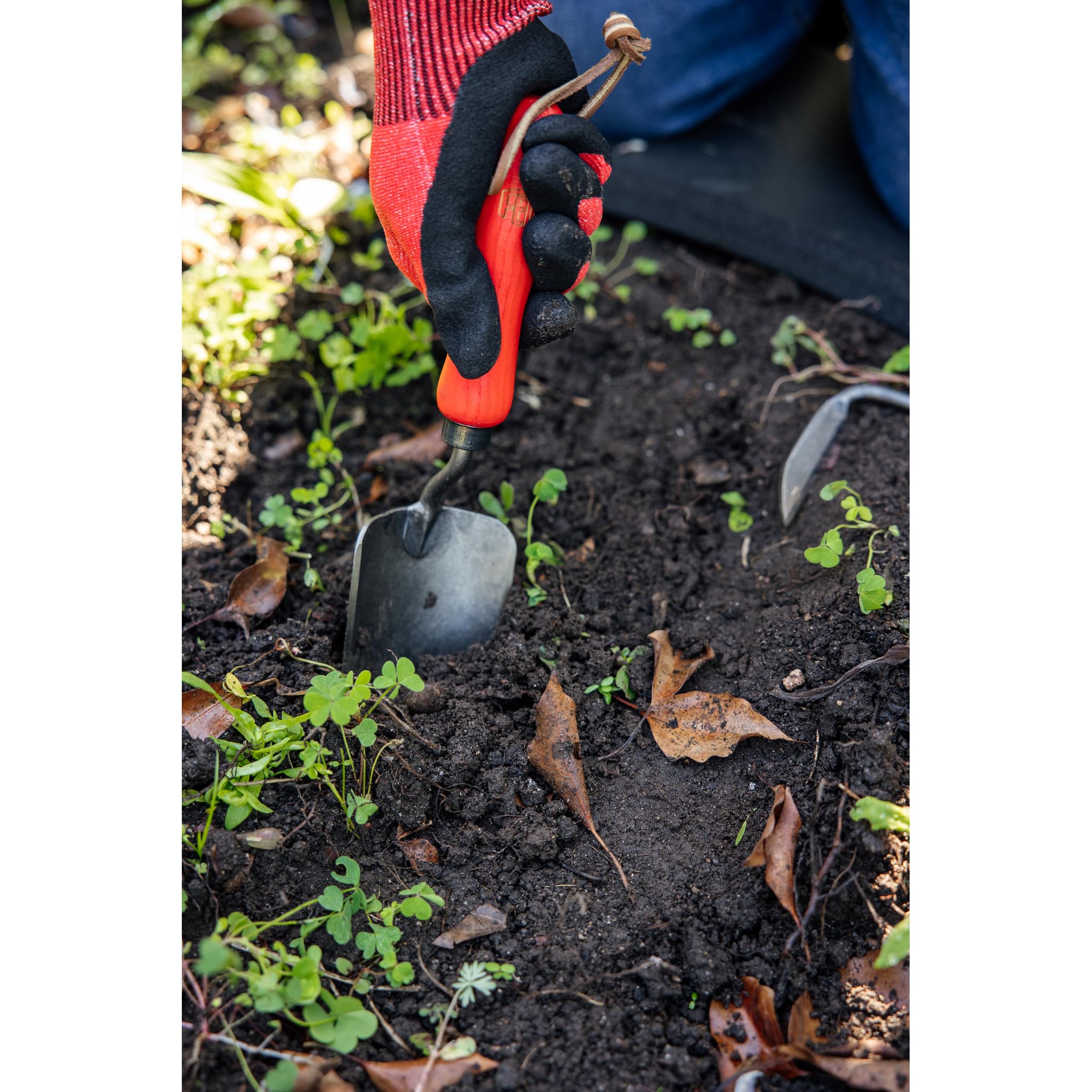 FELCO Set Mit Kompakter Gartenschere 14 und Pflanzkelle 401 - Unverzichtbare Werkzeuge für Präzises Schneiden und Effizientes Pflanzen