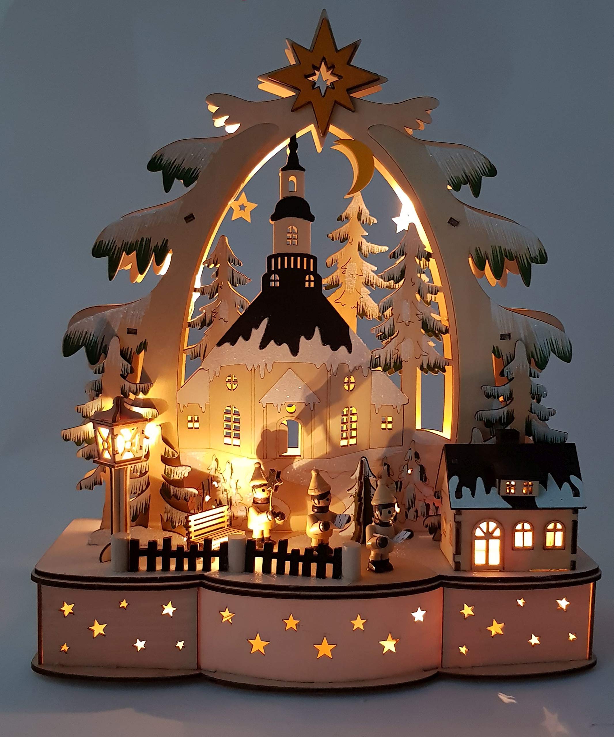 Wichtelstube-Kollektion Schwibbogen, handbemalt und detailreich, Hochwertiges Echtholz, Innenbeleuchtet mit Timer Funktion, Schwippbogen Weihnachten, Sparsam im Batteriebetrieb
