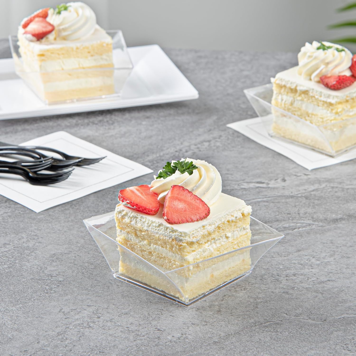 Restaurantware 7 Ounce Snack Bowls 100 Disposable Serving Bowls - Wave Square Design Small Clear Plastic Dessert Bowls For Parties Catering Or Buffets Serve Desserts Salads Or Appetizers