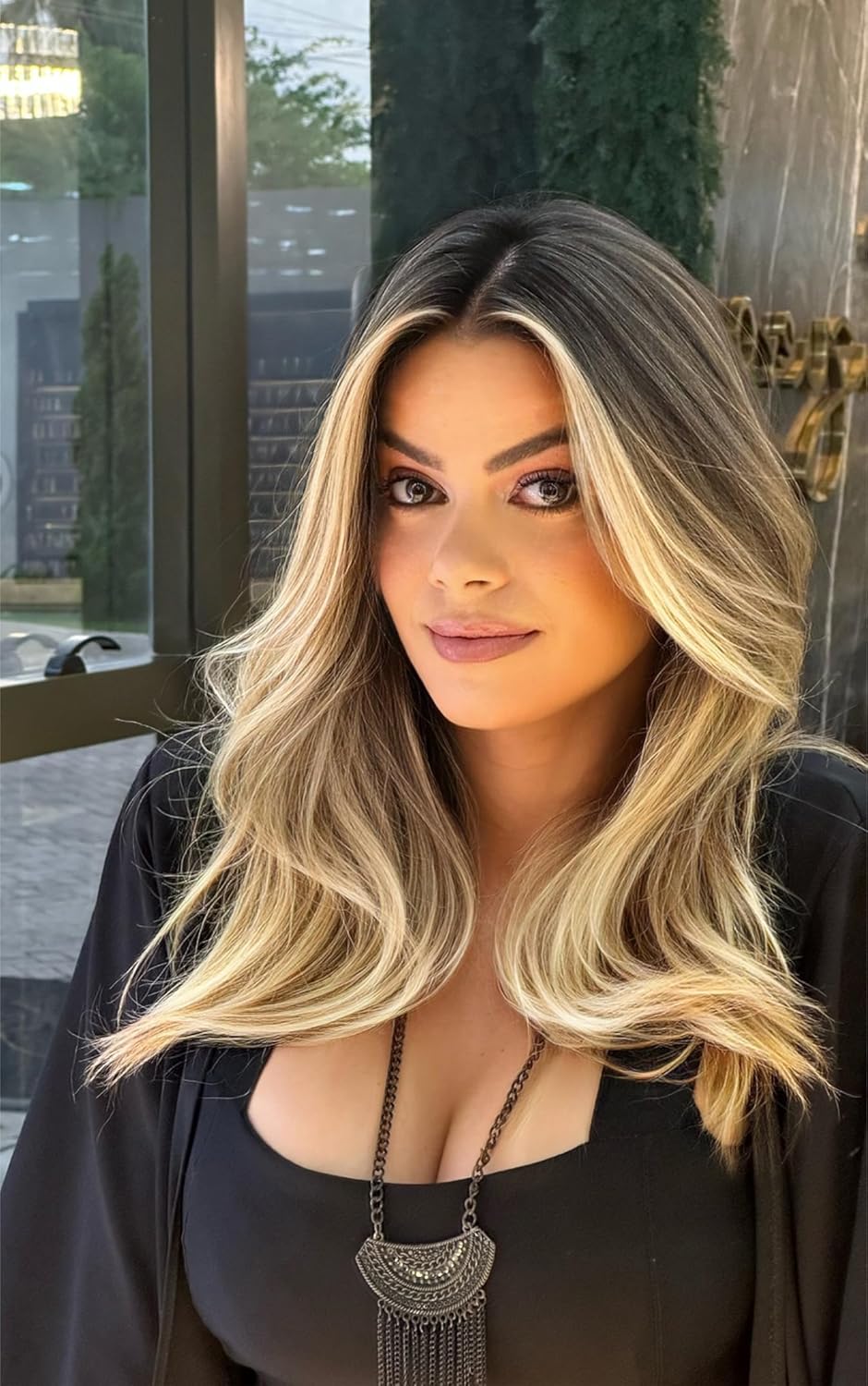 Kit Matizador Loiro Perolado Mechas Luzes em promoção! Veja a oferta e mais achadinhos de Descolorantes e Matizadores 6 Hoje é o melhor dia para comprar Kit Matizador Loiro Perolado Mechas Luzes com aquele preço maroto! Promoção! Aproveite a oferta! 6