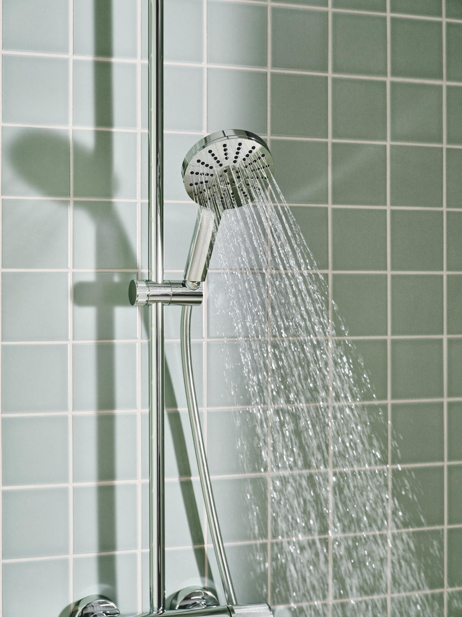 GROHE Vitalio Joy+ 120 Doccino doccia con 3 getti: pioggia, getto, booster (risparmio idrico 6,3 l/min, protezione antiscottatura, sistema di montaggio universale), cromata, 1348630000