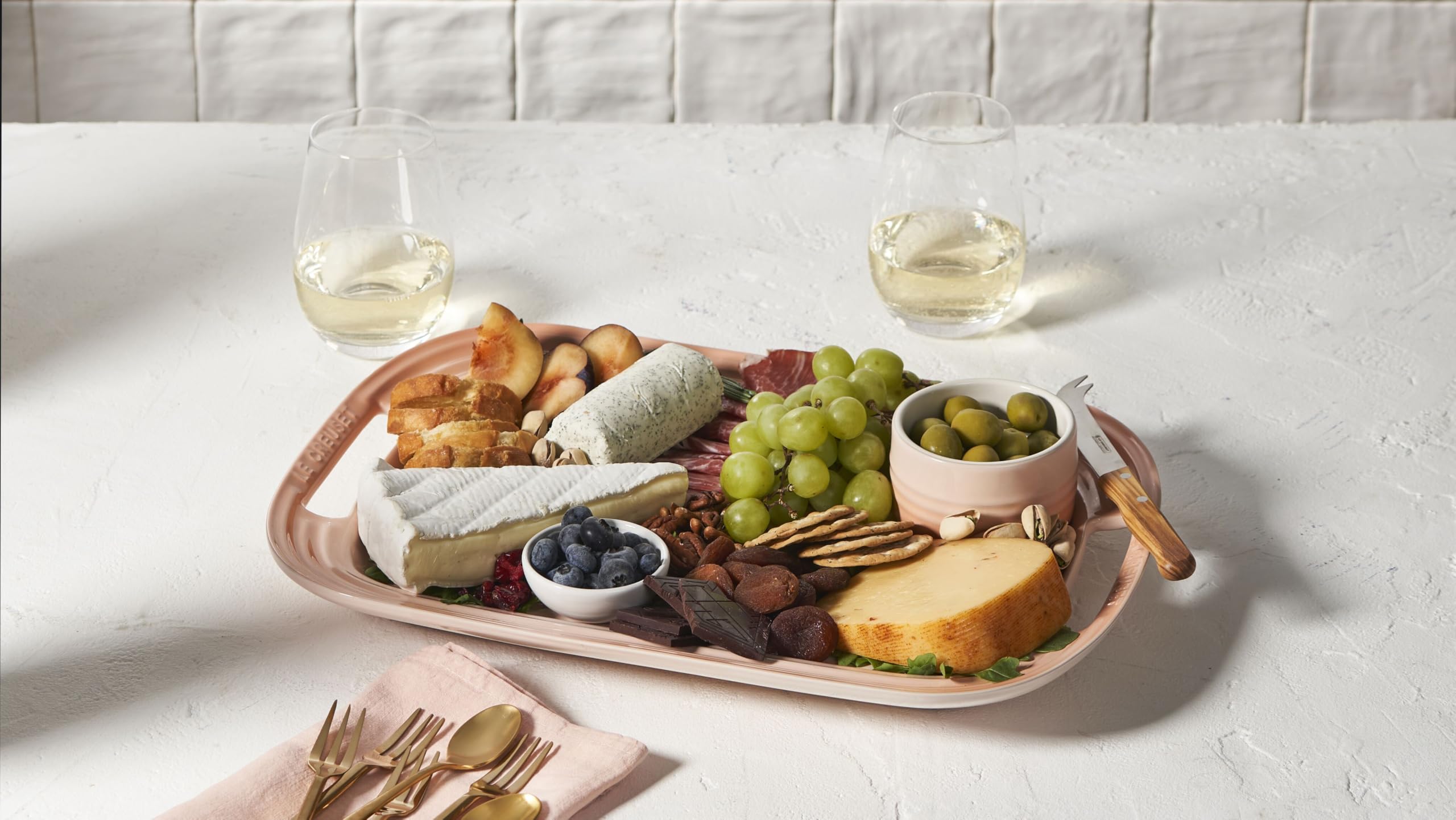 Le Creuset Stoneware Oval Serving Platter, 16.25