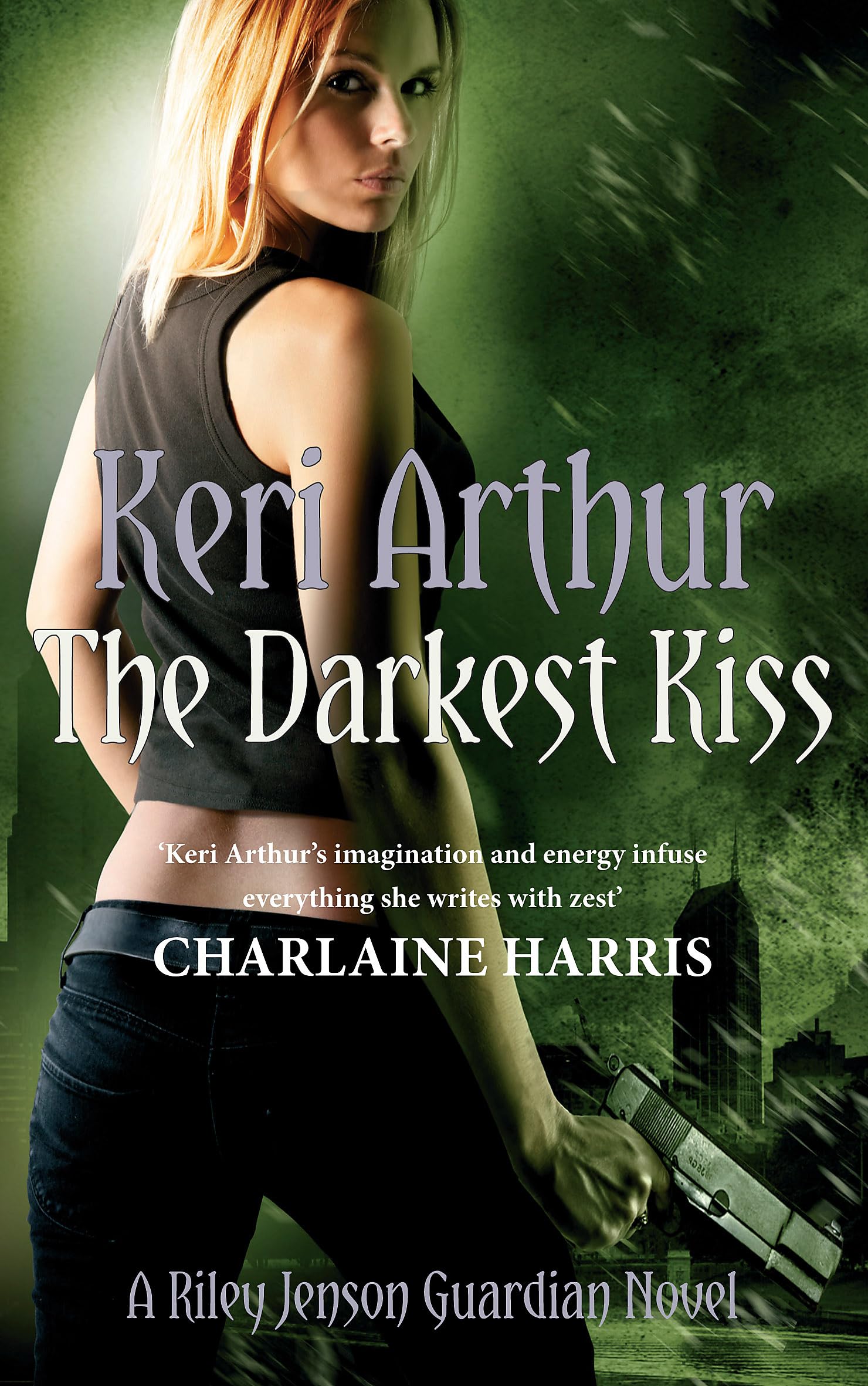The Darkest Kiss: B Format: Number 6 in series (Riley Jenson Guardian)