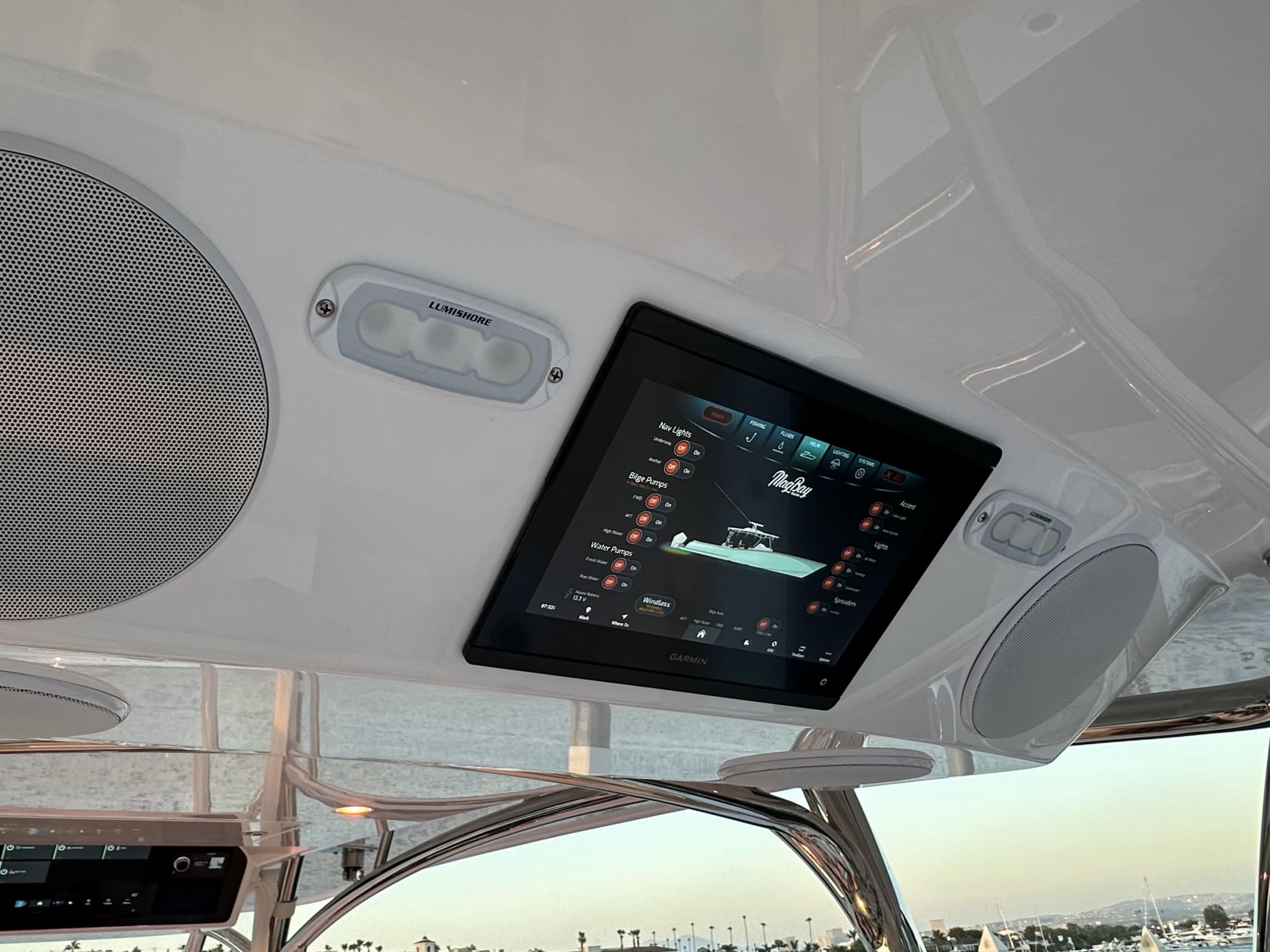 Lumishore Eclipse 4 Inch Floodlight, White Spreader Light (Flush Mount), 60-0519