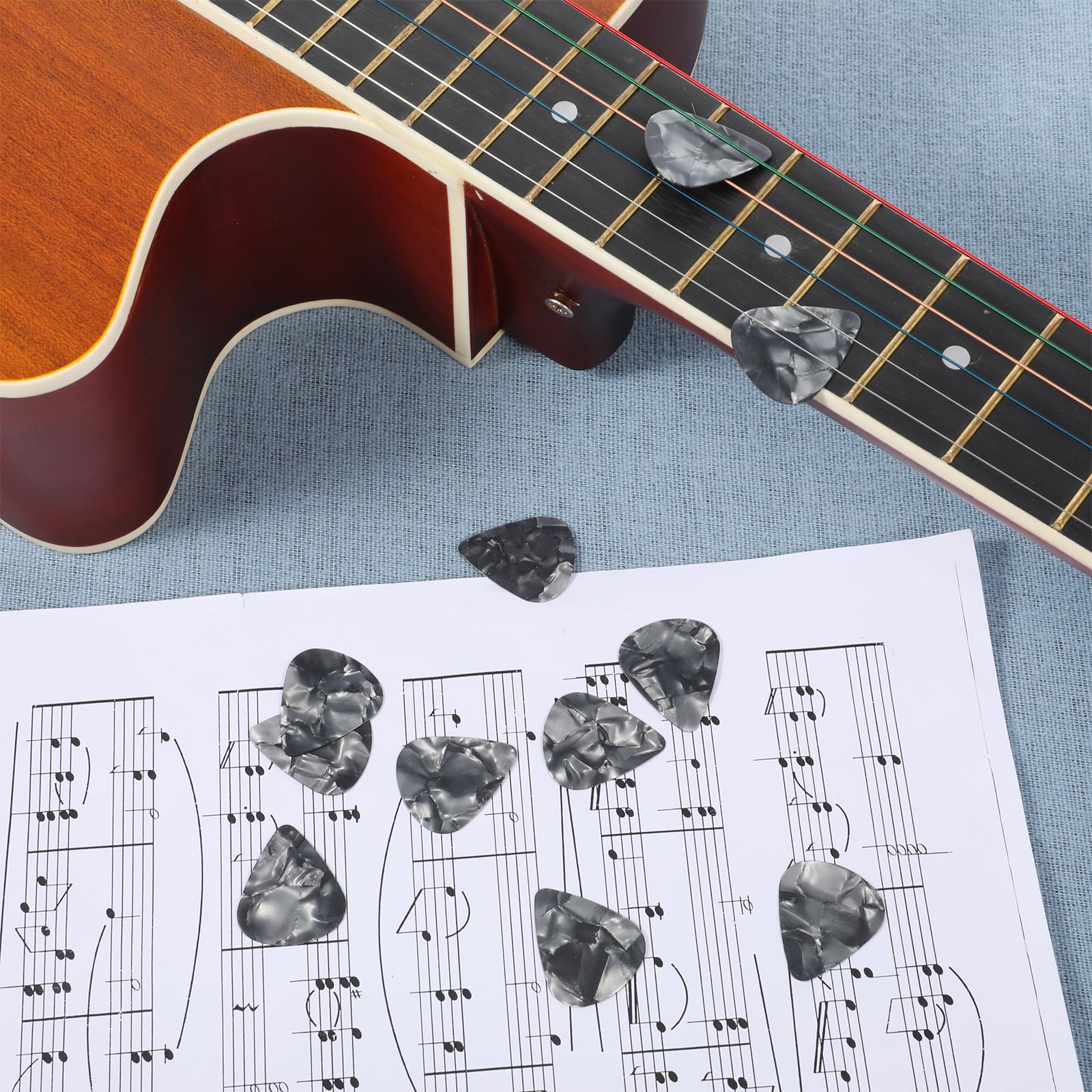 30 plettri neri per chitarra, in celluloide, per chitarra elettrica, acustica, basso (0,5 mm)