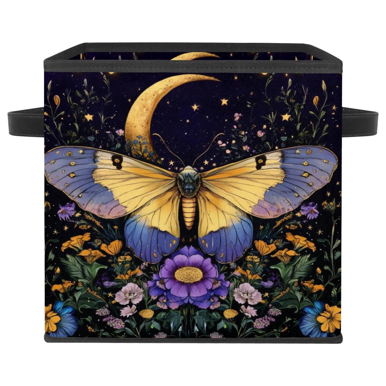 Panier de rangement pour vêtements dans un grand placard de chambre adulte