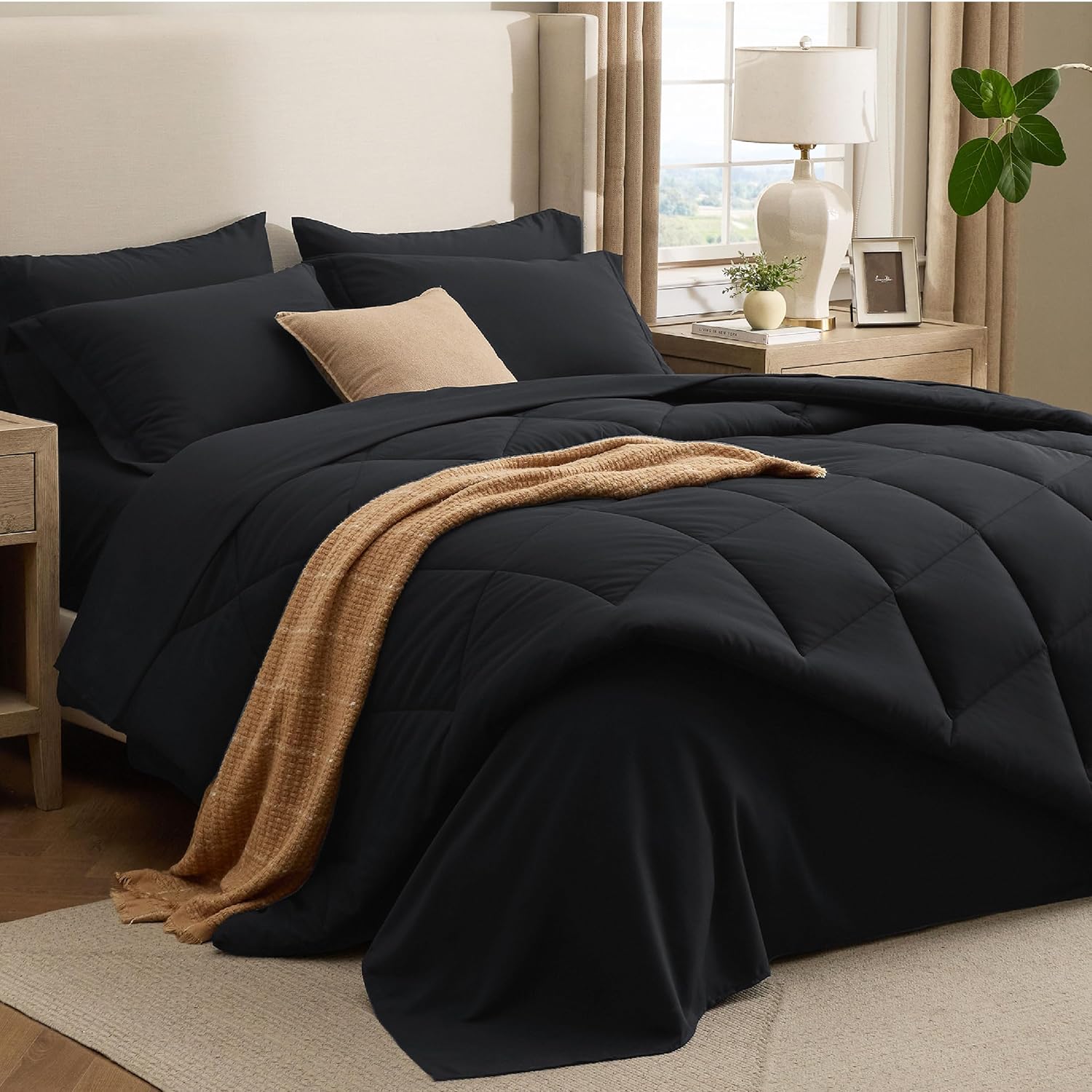 Bedsure 7 Pieces Queen Comforter Set Premium Series, Hotel Luxury Soft Bed in a Bag, Goose Down Alternative, Safe for Sensitive Skin Bedding Comforter All Season Medium Warmth, Black Queen Size 01 - Black Geometric Queen
