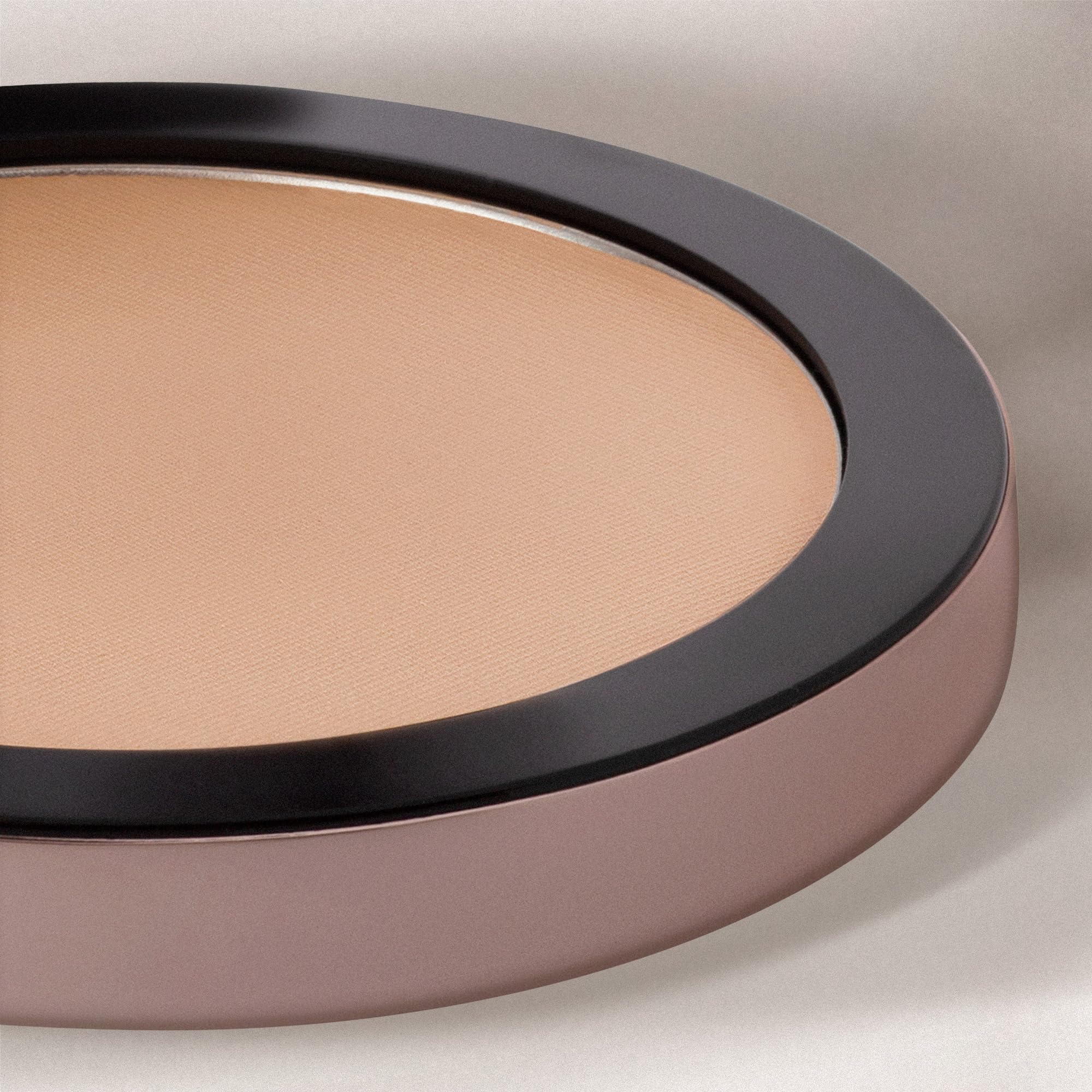 Pippa of London Mayfair Infinite 862 Matte Compact Powder, Infinite- 862, 13 g (Pack of 1) - Image 2
