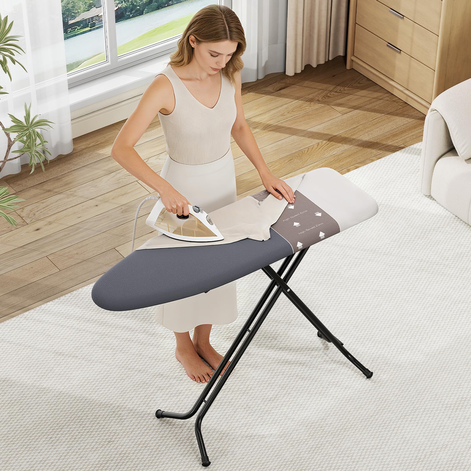Bügelbrett Klappbar Groß, Bügeltisch Höhenverstellbar mit High Speed Zone, Dampfbügelbrett mit 4-Lagigem Bezug, Rutschfesten Füßen & Sicherheitsverriegelung, Platzsparend, 110 x 33 cm, Grau