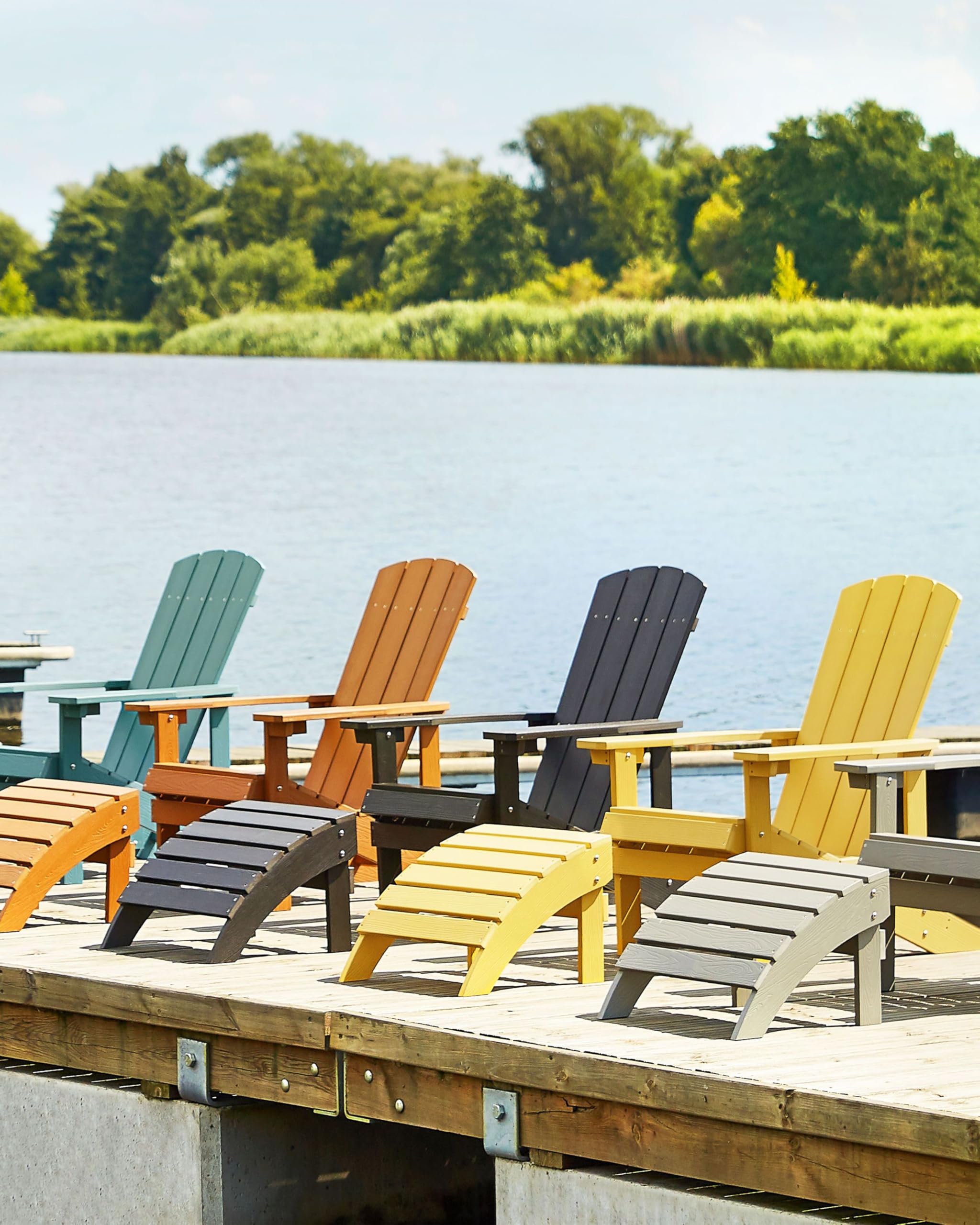 Beliani Silla de jardín Gris Oscuro de Madera sintética con reposapiés Resistente a la Intemperie Estilo Moderno Adirondack