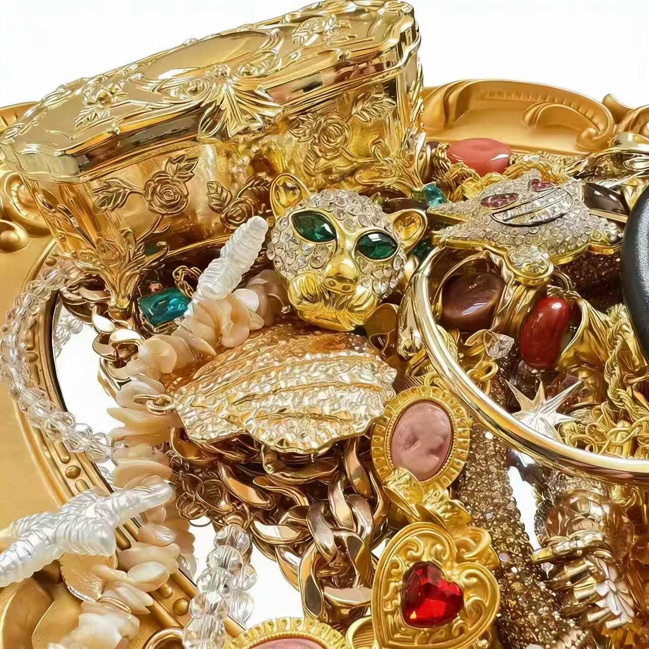 Pot de 30 à 80 pièces de bijoux gothiques, ensemble de bijoux surprise pour femme comprenant colliers, boucles d'oreilles, bagues, bracelets et pinces à cheveux, cadeau unique pour anniversaire
