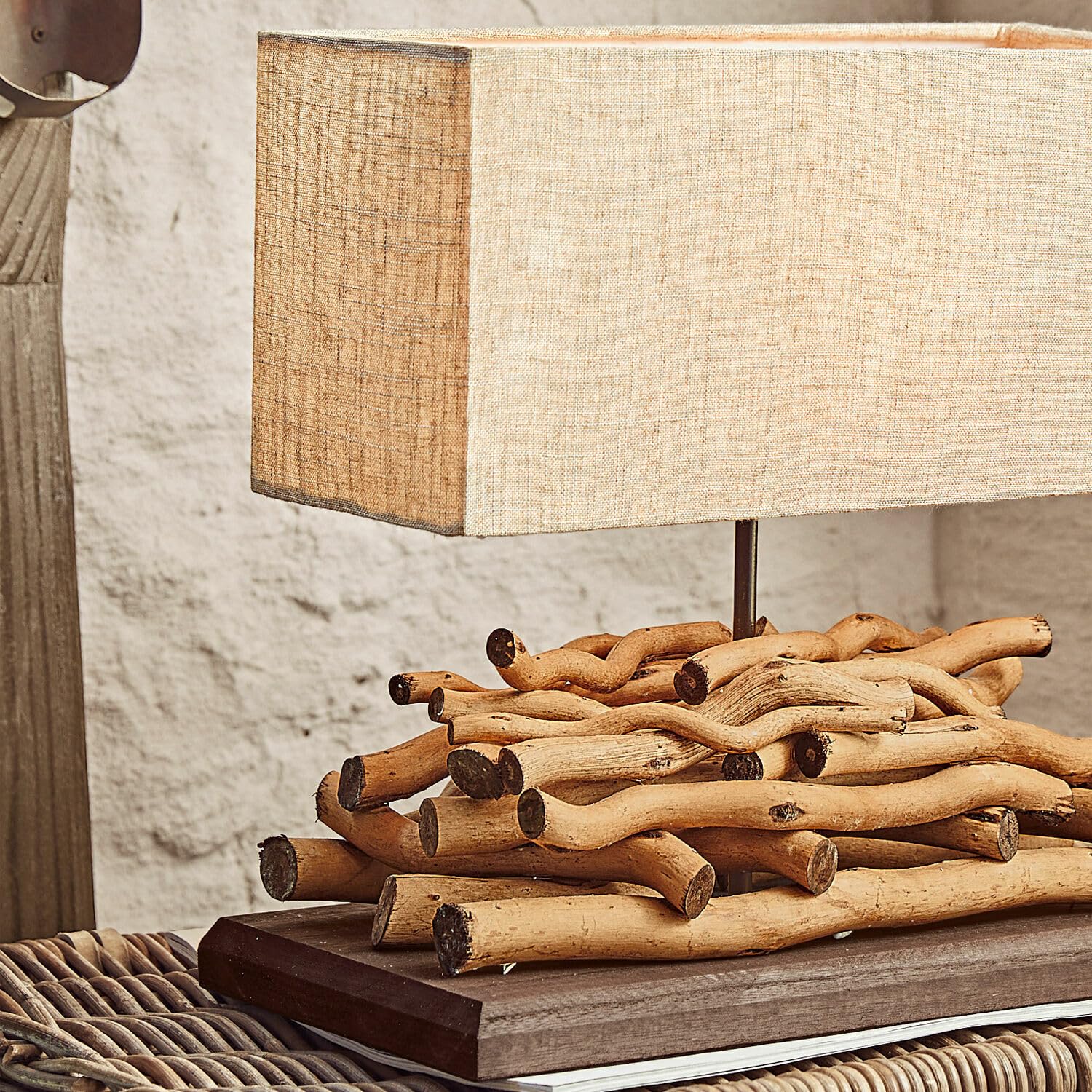 LOBERON Tischlampe Caribou - Maritime Lampe Mit Treibholz - Eckiger Lampenschirm - Jedes Stück Ein Unikat - Holz, Baumwolle & Leinen - Höhe 39 cm, leinen/braun