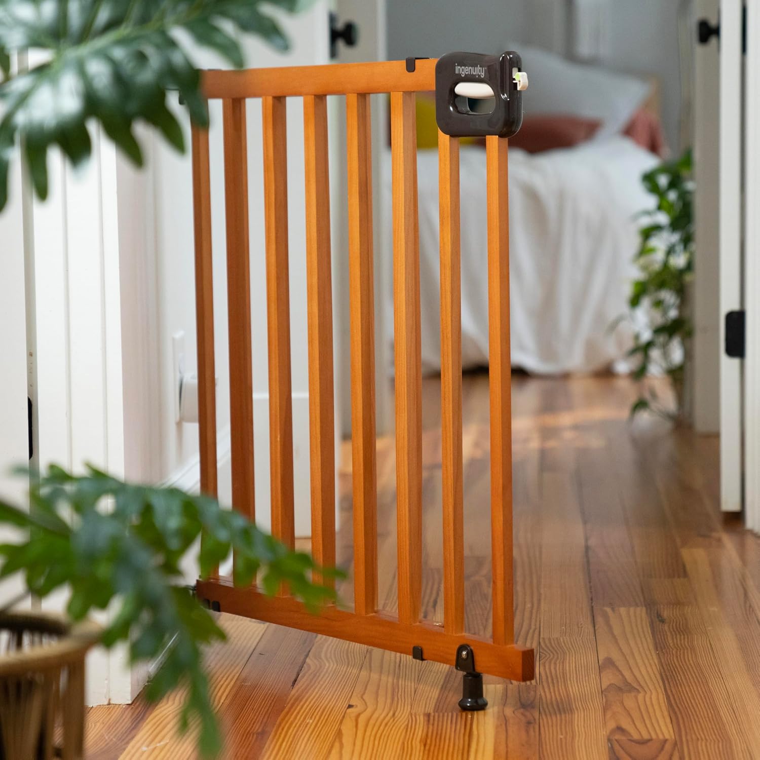 Ingenuity The Stairway 48W Series, 30'-48' Wide, 32" Tall, Baby Gate for Stairs with Door, Wood Safety Gate for Doorways and Stairways - Oak Wood