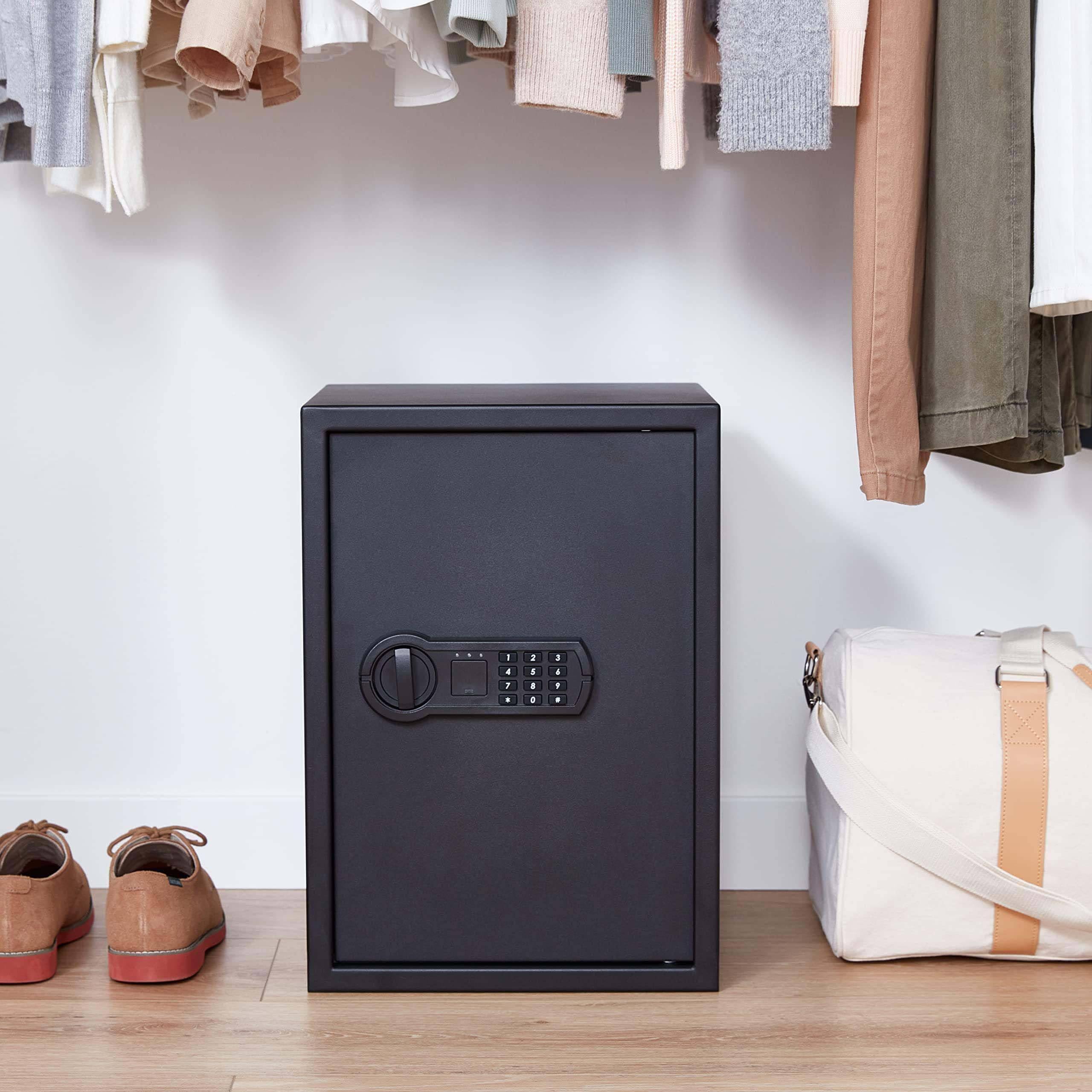 金庫 家庭用 業務用 電子式 テンキー式 51L ブラック Amazon.co.jp: 金庫 家庭用 業務用 電子式 テンキー式 51L (幅35
