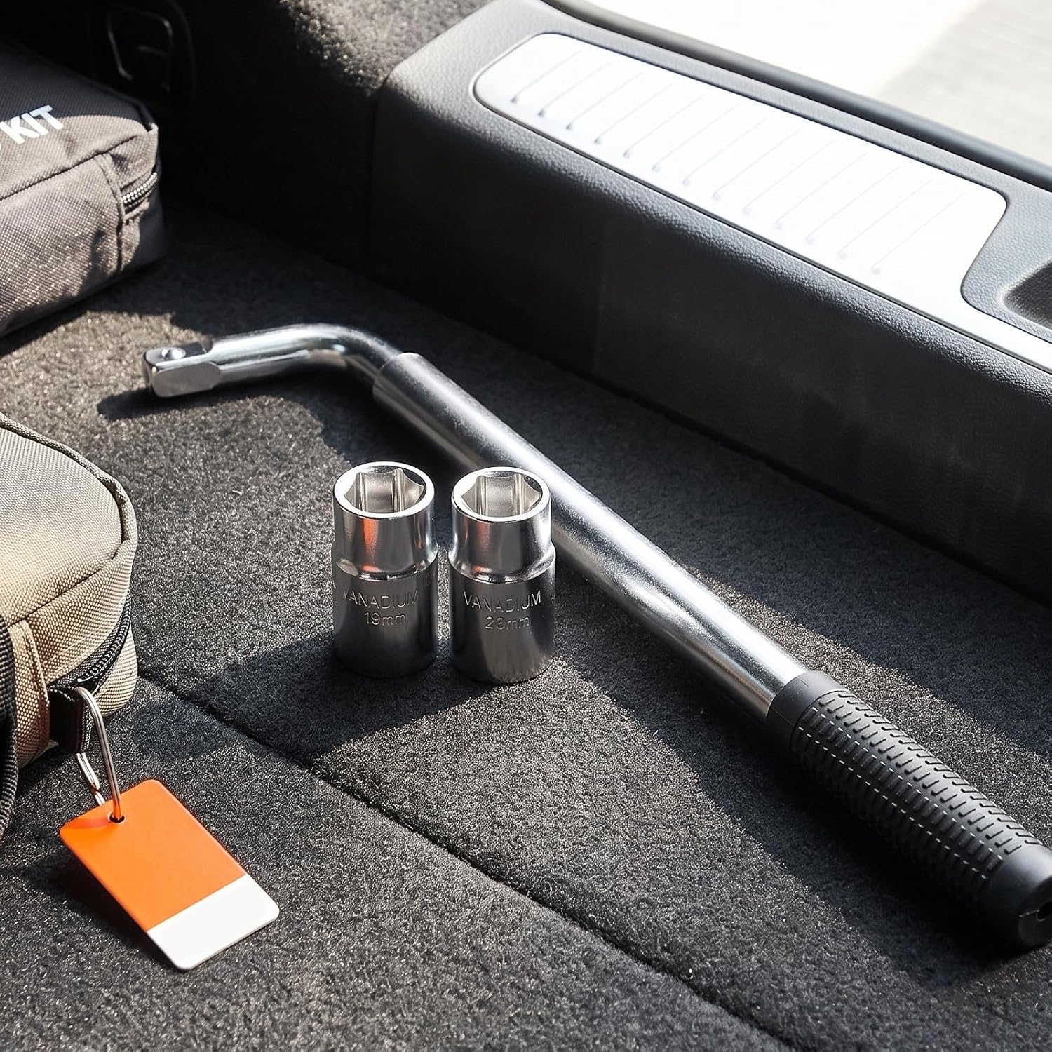 NUOBESTY Portable Car Wheel Socket Wrench with Telescoping Handle Steel