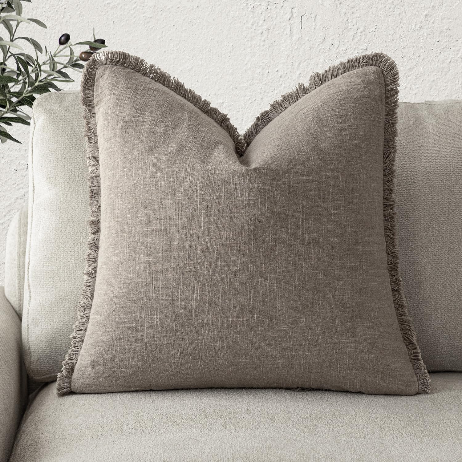 Foindtower Decorative Linen Fringe Throw Pillow Covers Cozy Boho Farmhouse Cushion Cover with Tassels Soft Accent Pillowcase for Chair Sofa Bed Living Room Home Decor, 24×24 Inch,1PC,Brown Tan