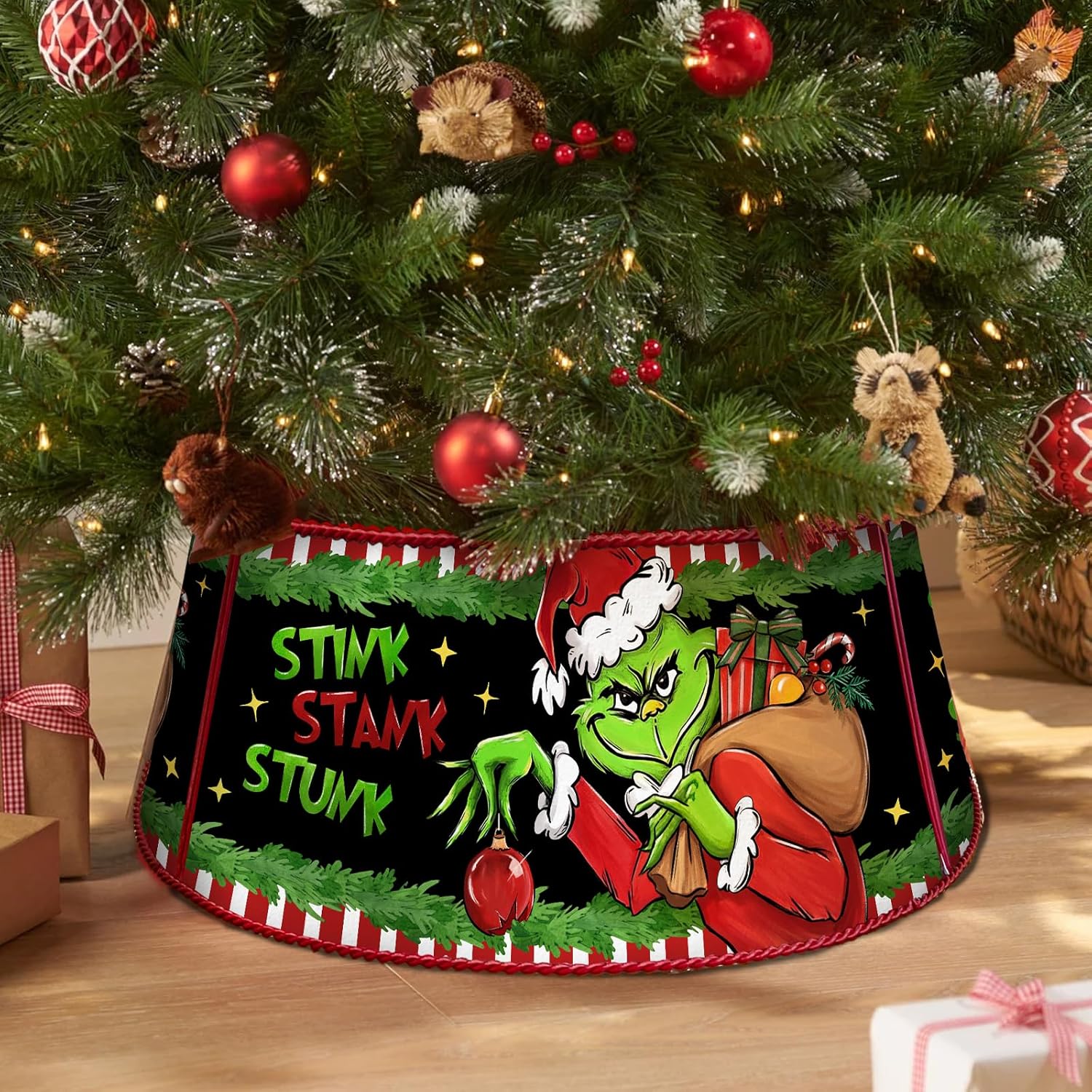 Metal Christmas Tree Collar, Stink Stank Stunk Green Tree Ring Holiday Decor 29 Inch Diameter for Large Xmas Tree 7-9 Ft, Funny Artificial Tree Skirt Home Indoor Outdoor Decoration