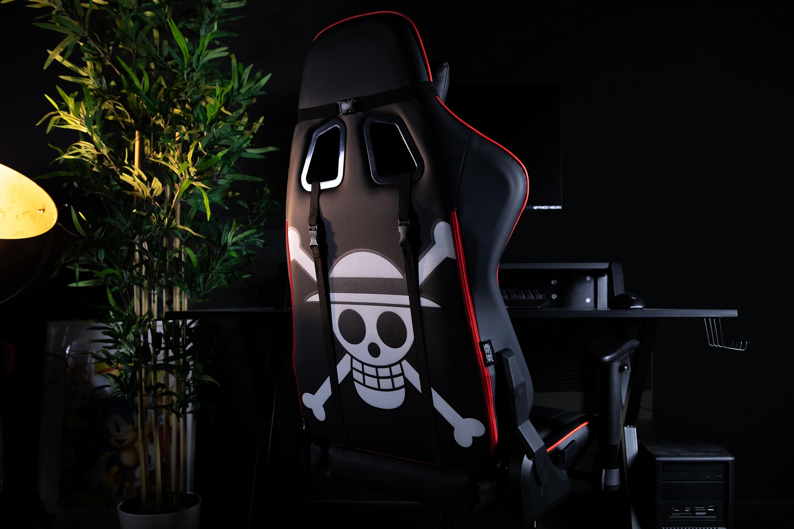 Konix Sedia da ufficio da gioco One Piece - Inclinazione del sedile di 150° - Pelle PU liscia - Nero e rosso
