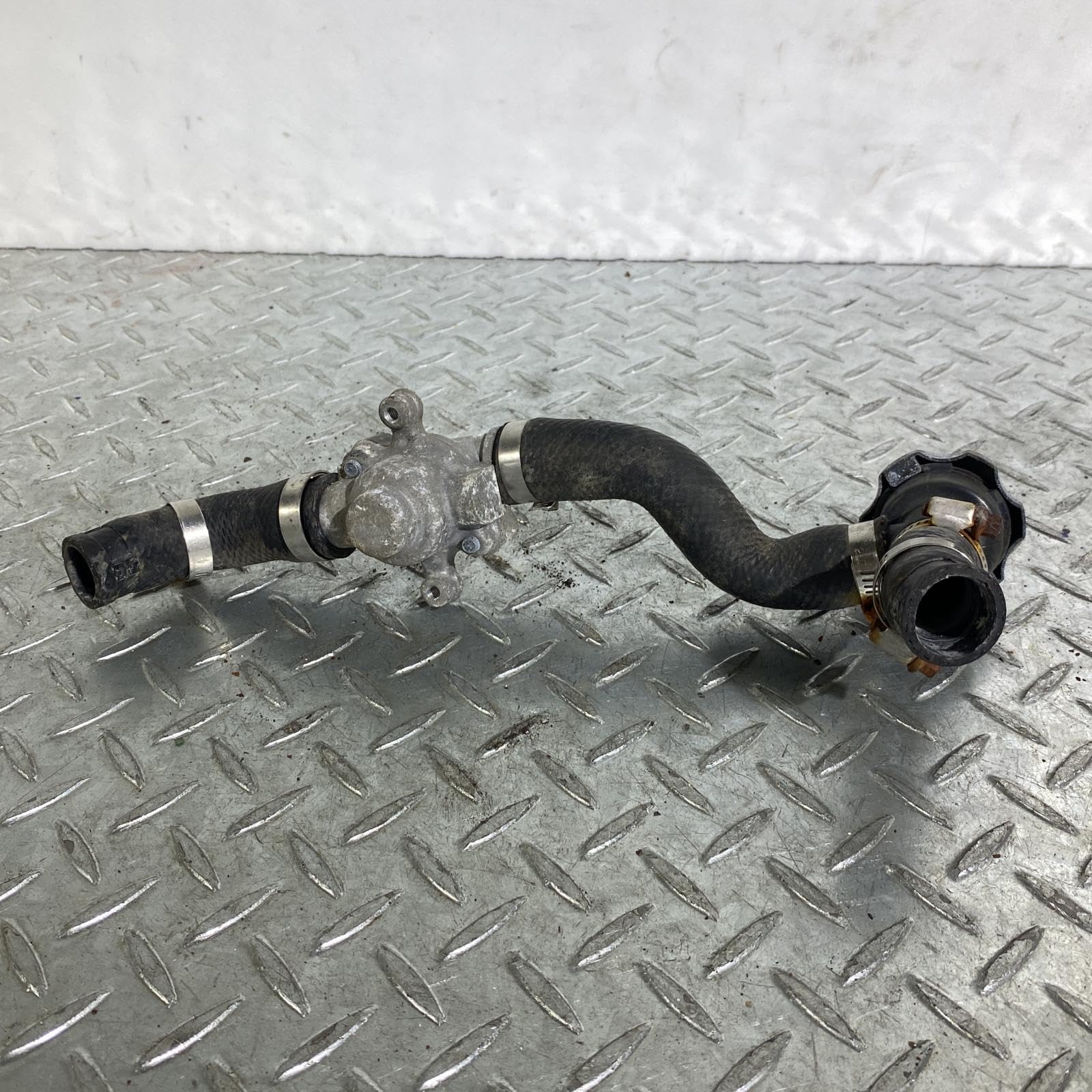 Amazon | エリミネーター250 ラジエーター キャップ(M-250520-43