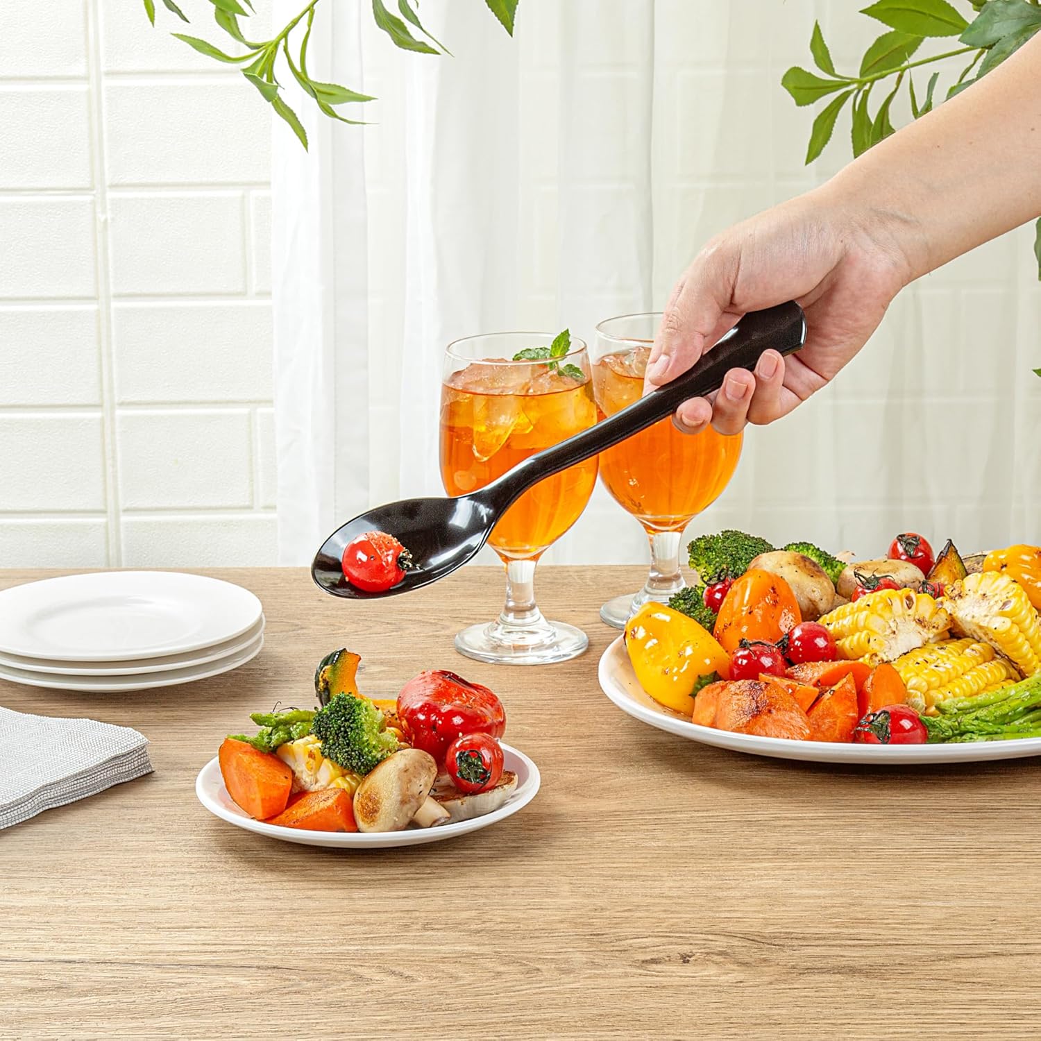 Restaurantware-Cater Tek 9.8 Inch Catering Spoons, 100 Disposable Serving Utensils - Comfortable Handle, Serve Hot And Cold Food, Black Plastic Serving Spoons, For Parties, Buffets, Catering Events