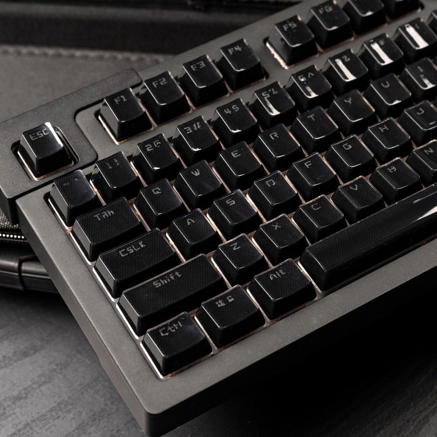 mintcaps Keycaps, Crystal Jelly Black Keycaps, Shine Through Translucent Custom Keyboard Keycap Set 134Keys, OEM Profile Keyboard Key caps for 60%/65%/75%/80%/100% Cherry Gateron MX Mechanical