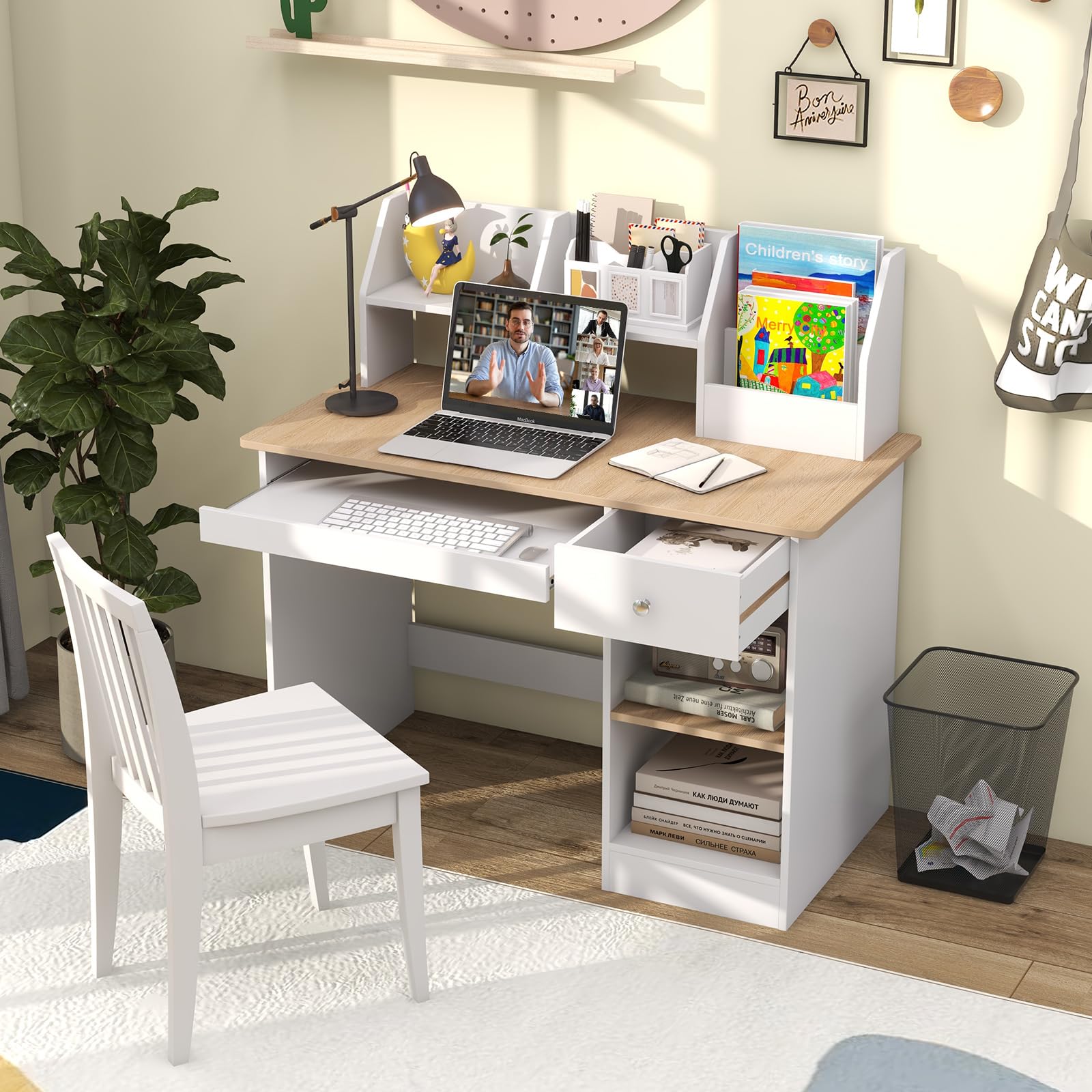 GOPLUS Table Enfant, Bureau Enfant en Bois avec Tiroir, 2 Étagères, Plateau à Clavier, 3 en 1 Bureau pour Fille Garcon avec Dispositif Anti-basculement, Naturel, 90X45X90CM