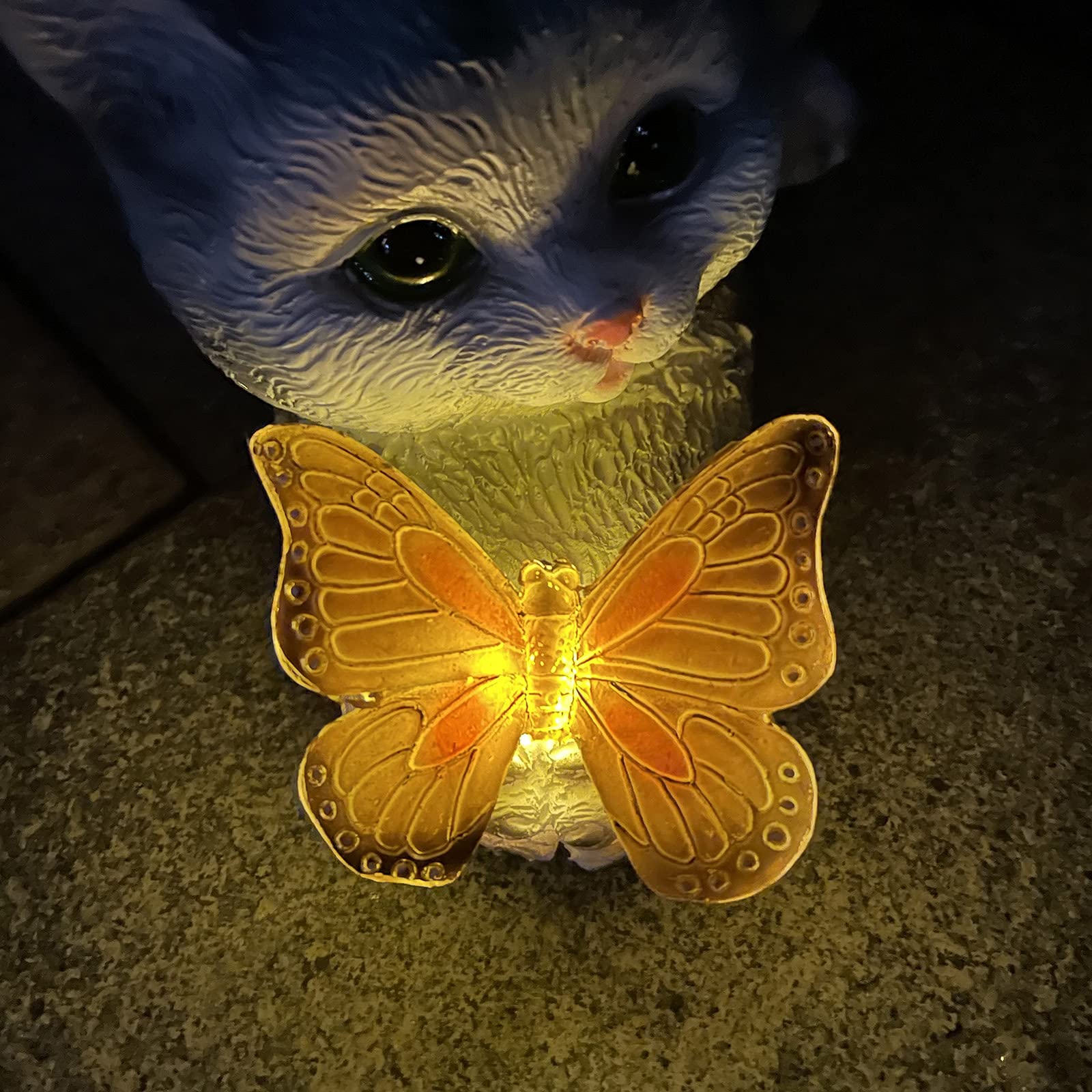 Katzenfigur Garten Deko Katze Gartendeko Schmetterlinge Solarlampen für Außen Balkon Gartendekoration Innenhof Layout niedlichen Katze Top Schmetterling Ornamente Harz Solarleuchten (Grau)