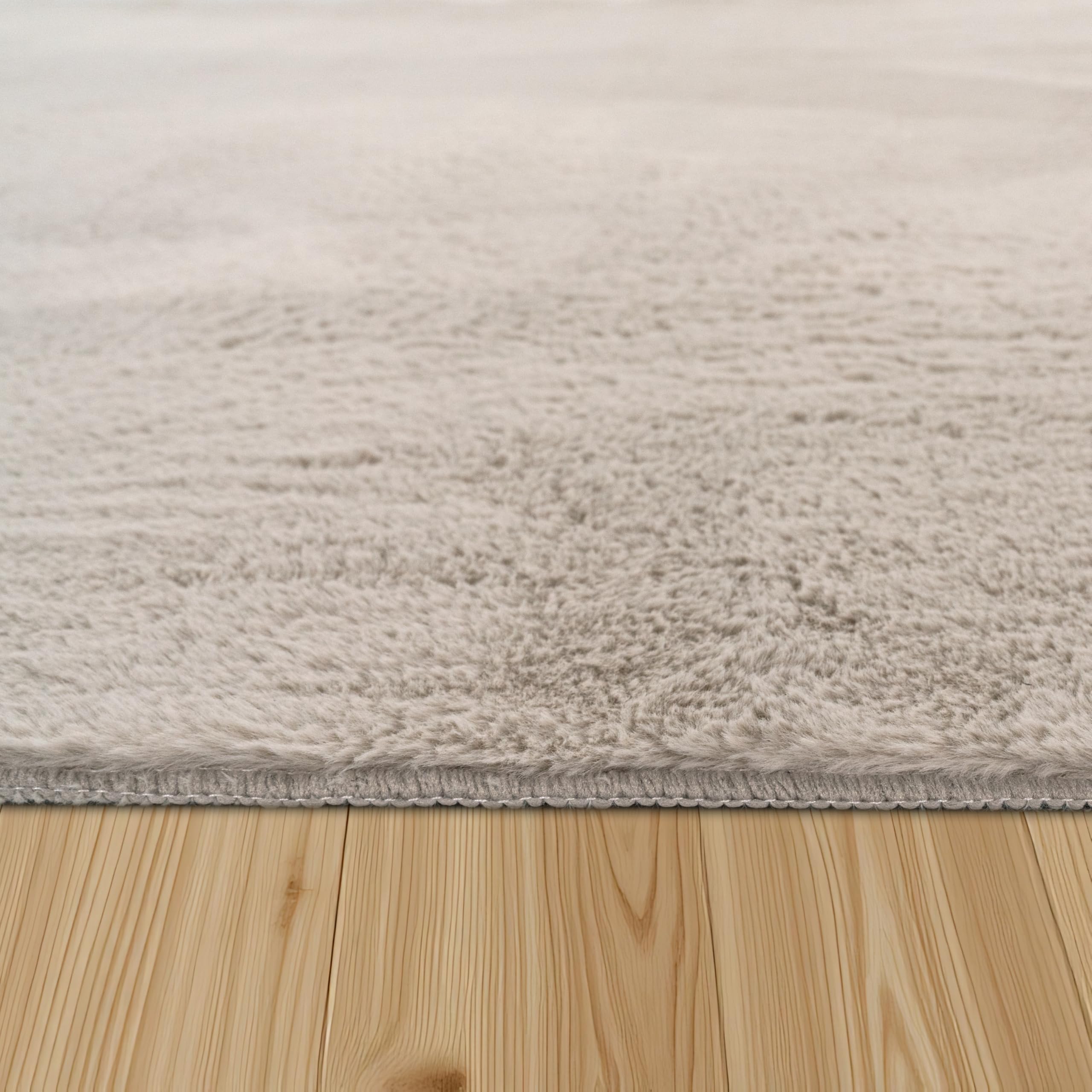 Paco Home Woonkamer Tapijt Kunstbont Zacht Wasbaar Modern Elegant Makkelijk te Onderhouden Effect Bont Uni Glanzend Fluffy Kortpolig, Maat:80x150 cm, Kleur:Beige