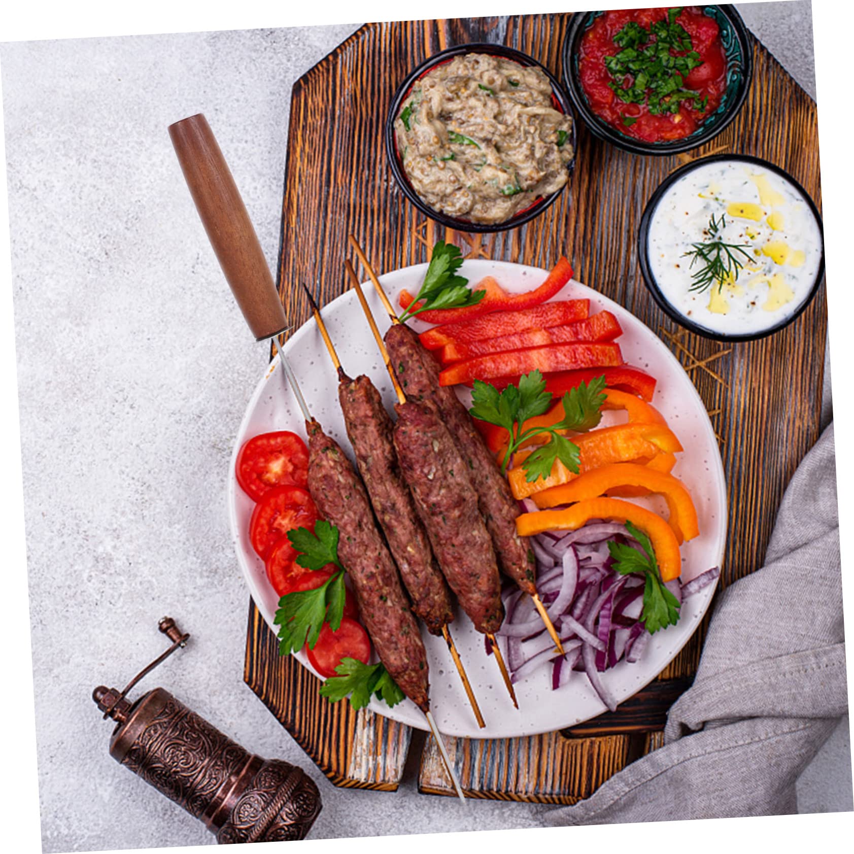 4 pezzi Bastoncini per barbecue Spiedini piatti Aghi per bastoncini per barbecue Spiedini in metallo per Shish Kabob Spiedini per griglia Bastoncini per spiedini in metallo Spiedino per griglia Kit