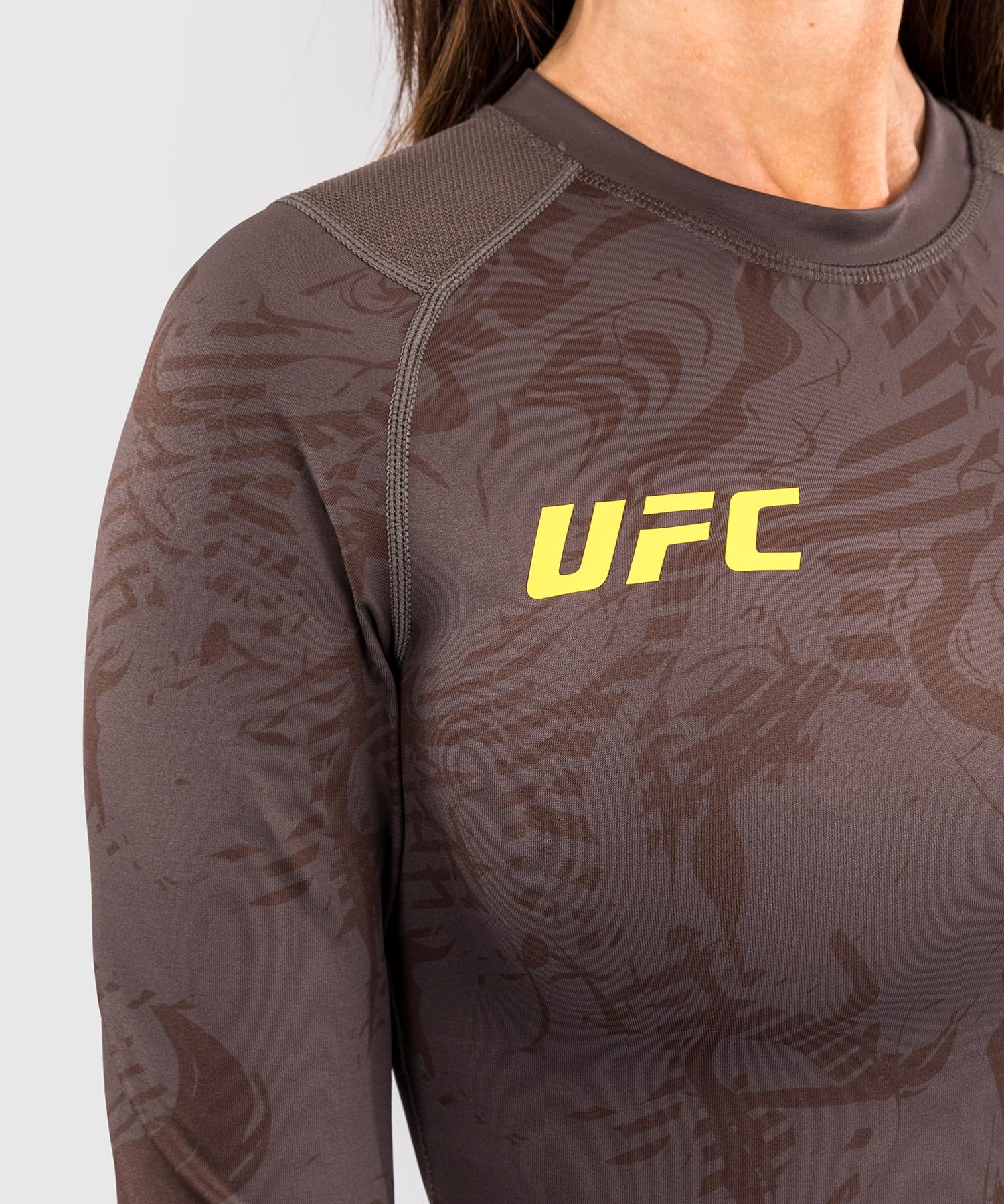 VENUM Fight Week Women's Performance Long Sleeve Rashguard Camisa de Guardia erup Mujer
