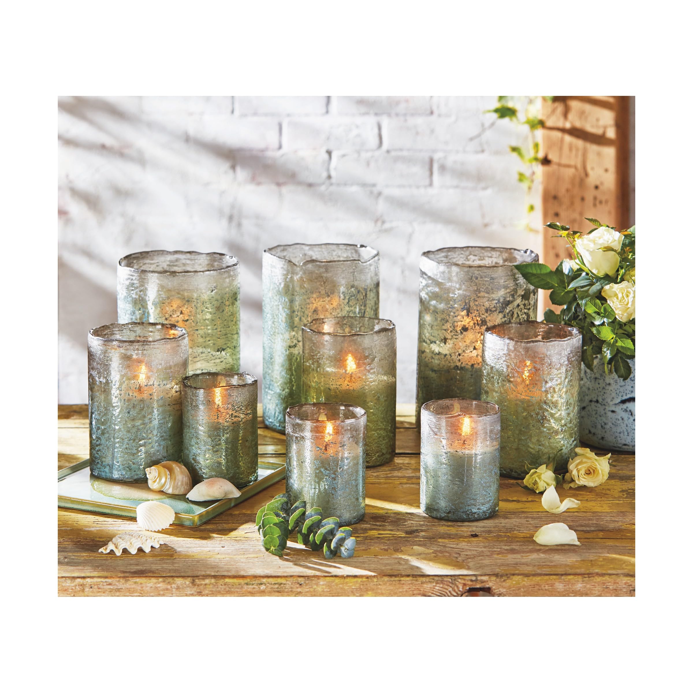 TAG Small Organic Citronella Eucalyptus Candle Scented Glass Candle With Notes Of Musk Eucalyptus Fresh Lemon Orange Outdoor Use Light Green