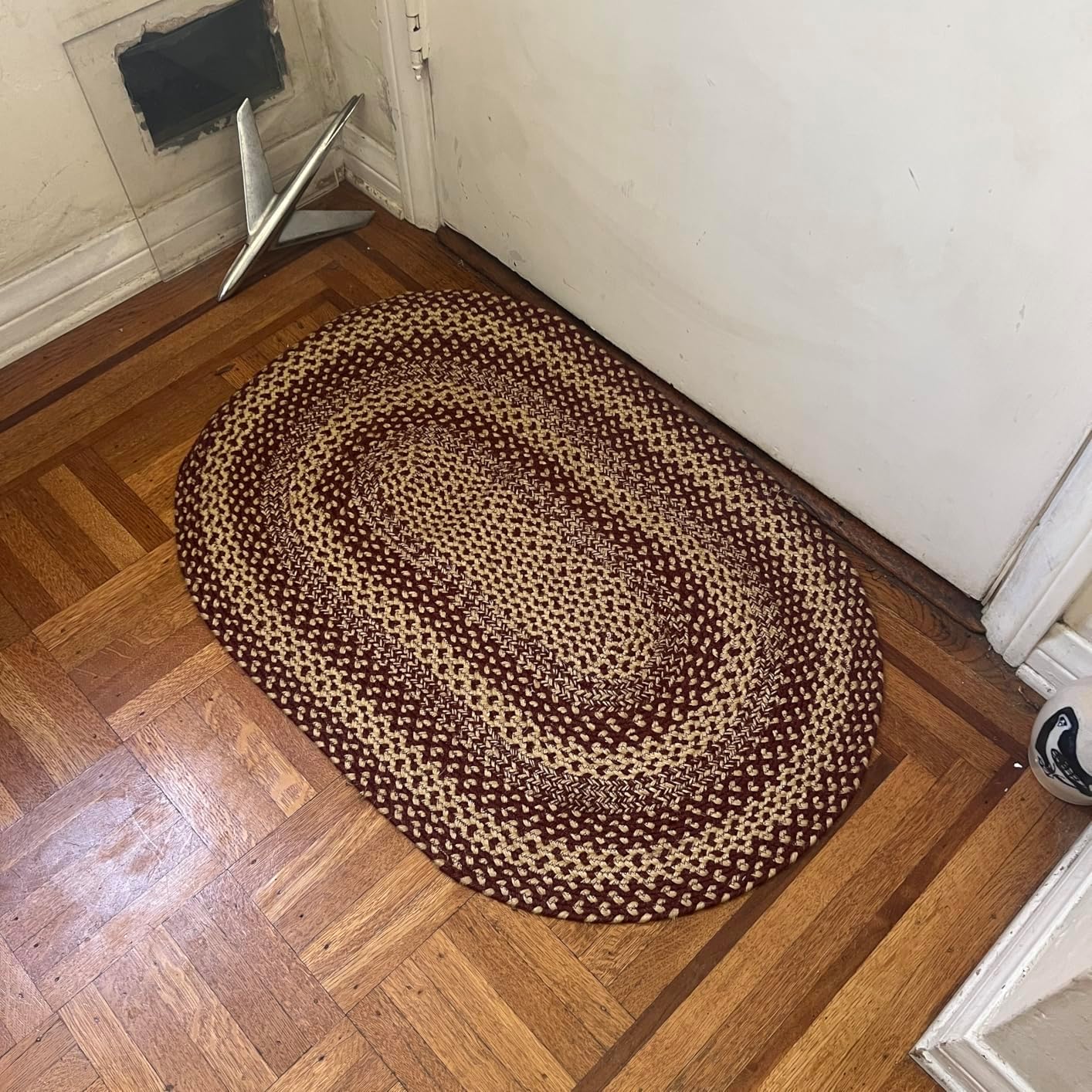 Rustic Trails 20x30 Oval Braided Rugs – Burgundy & Tan Jute Rustic Kitchen Rug, Primitive Entryway Accent, Farmhouse Country Braided Décor Rustic Trails Oval 20" x 30"