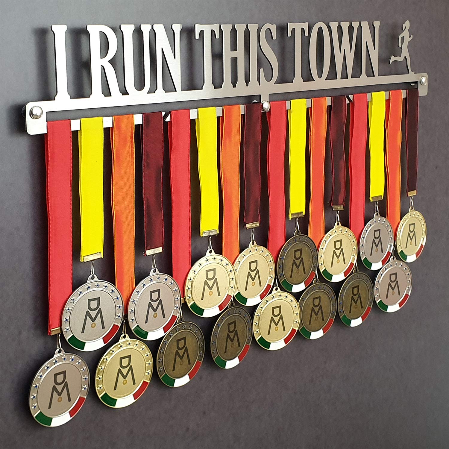 MEDALdisplay "I Run This Town - Wandmedaillenhalter für Läufer, Laufen, Marathon - Bringen Sie bis zu 30 medaillen - Rostfreier Stahl 100% hergestellt in Italien