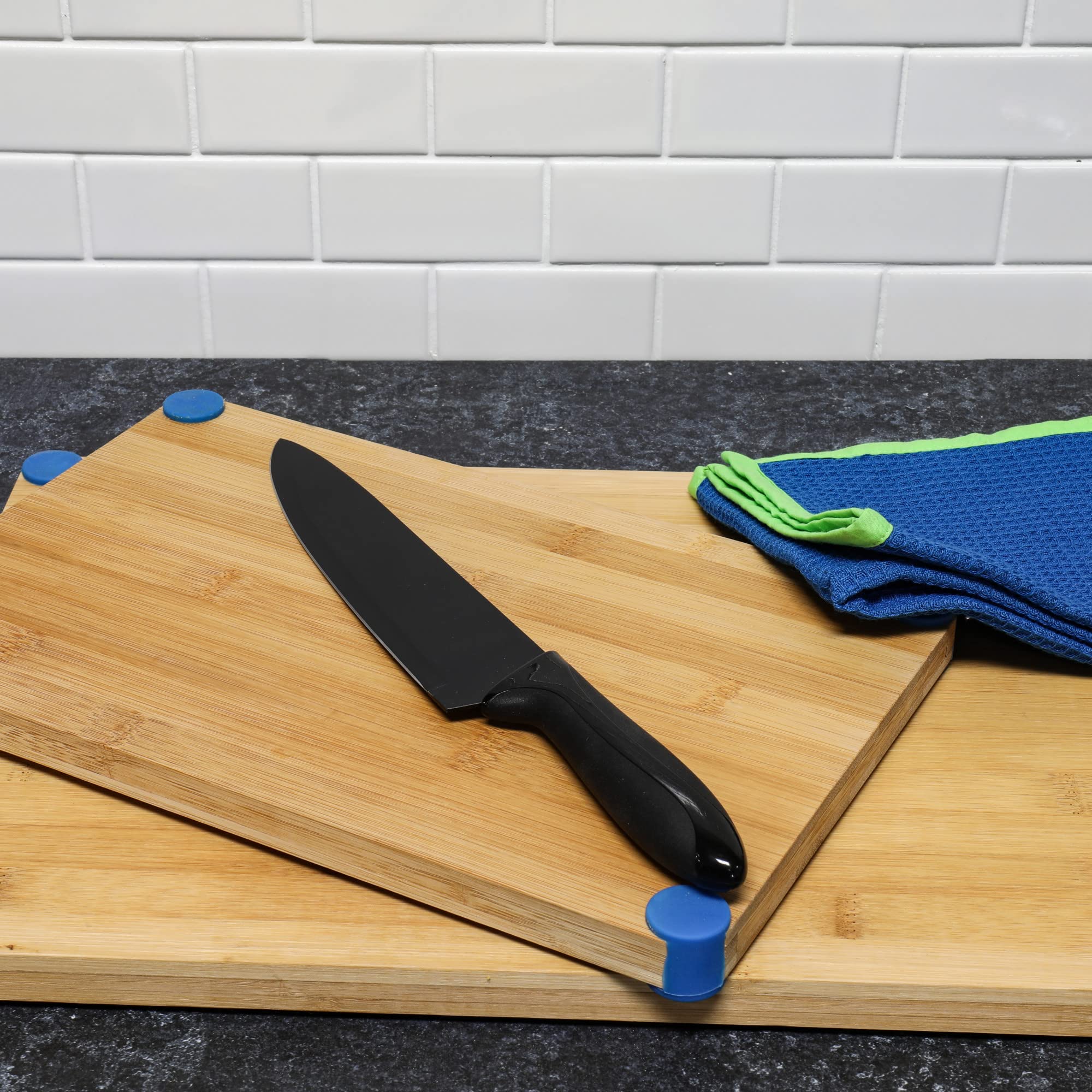 Chef Craft Premium Chef Knife with Sheath, 8 inch blade 13.5 inches in length, Black — Amazon image 4