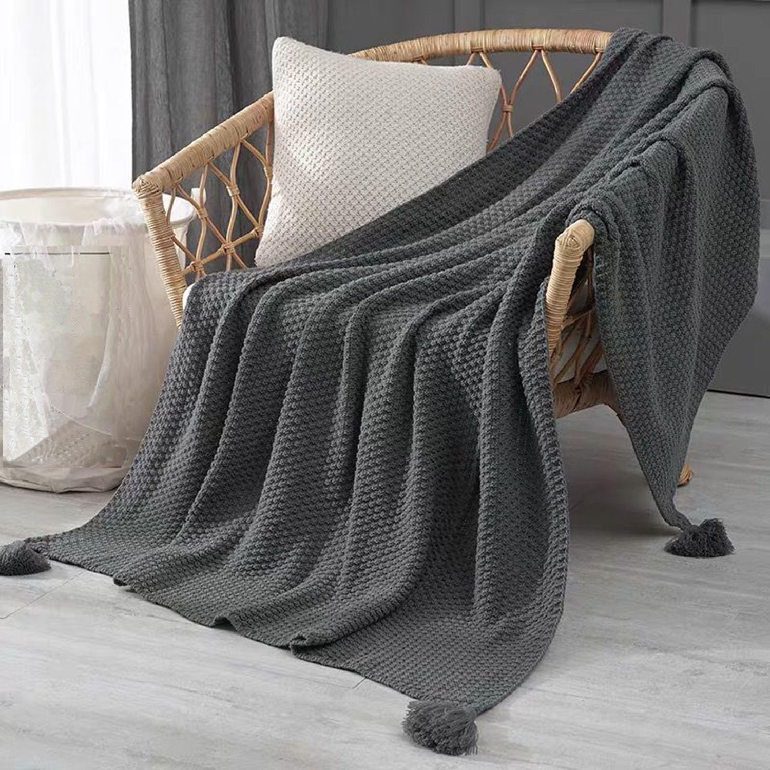 Knitted Throw Blankets, Woven Throw Blanket with Tassels Suitable for Bed, Sofa, Lightweight Soft Throw Blanket for Couch, Travel All Seasons for Women, Men and Kids (110x 150CM, Grey)