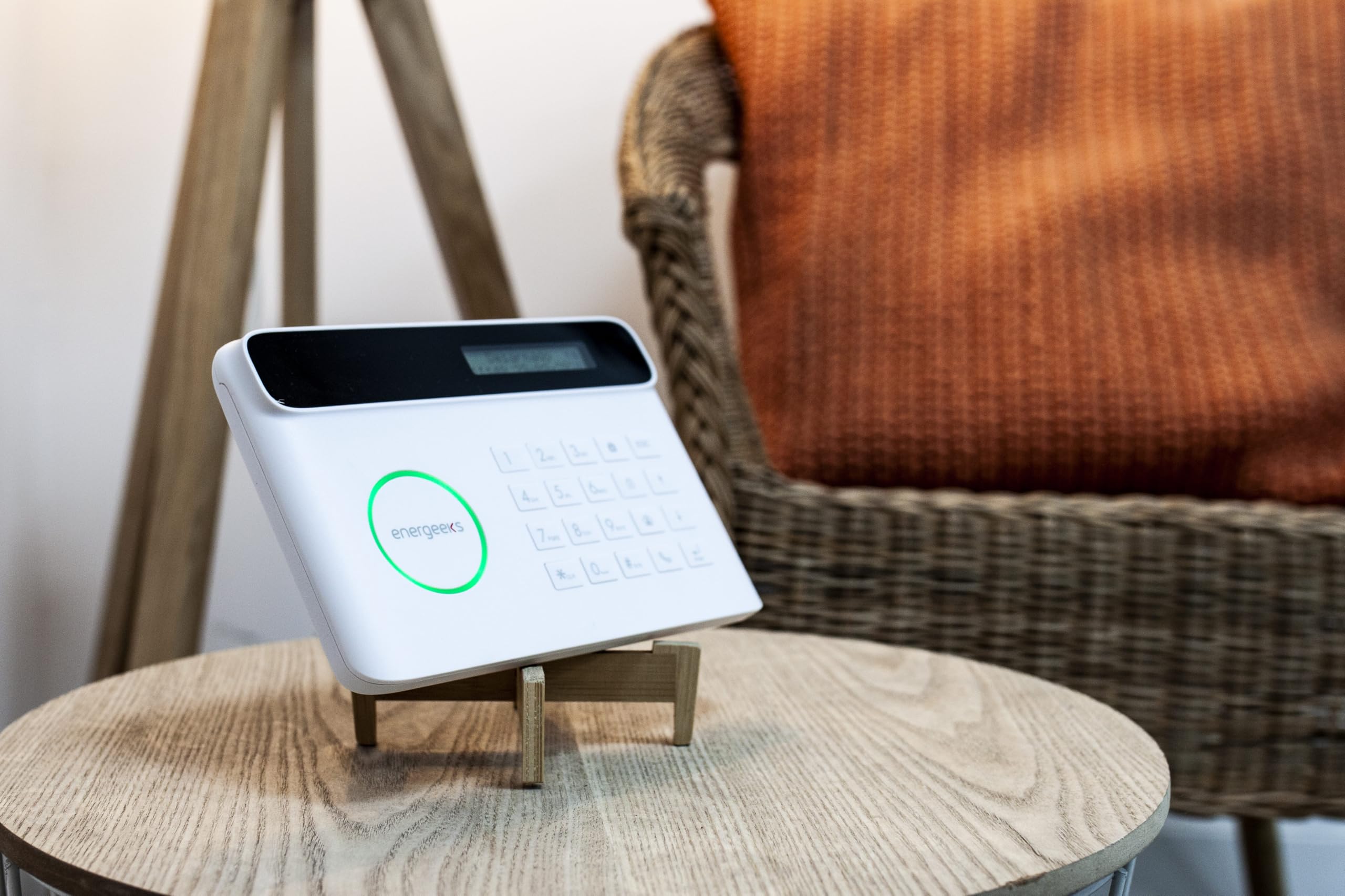 Energeeks - Sistema de Alarma WiFi - Compatible gsm - Protección Hogar - Incluye Sirena y Sensores de Movimiento/Apertura - hasta 60 Sensores Adicionales - App Móvil - Compatible con Alexa/Google