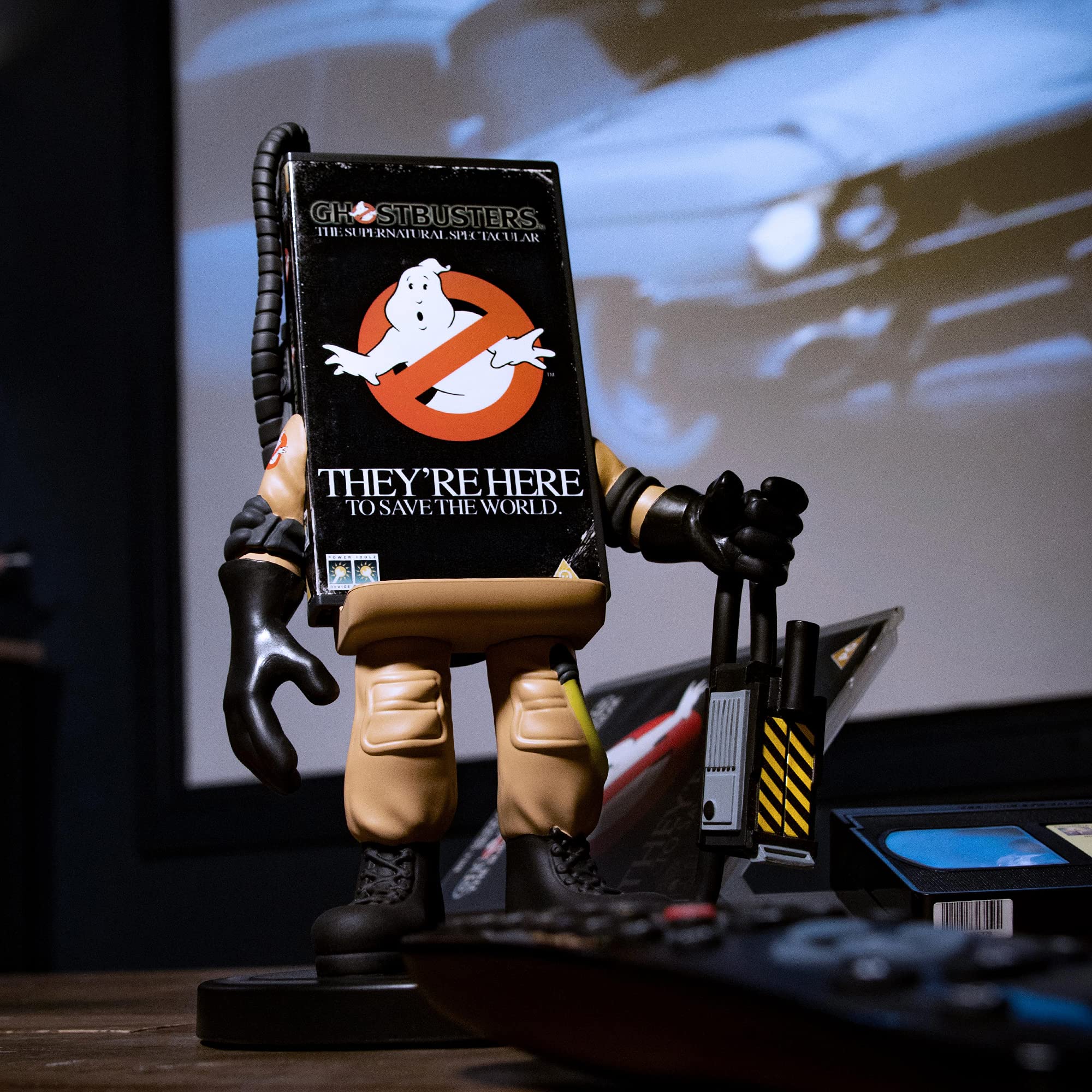 Numskull Power Idolz Ghostbusters VHS - Supporto per caricabatterie wireless per cellulare, compatibile con dispositivi abilitati Qi (NS3144)