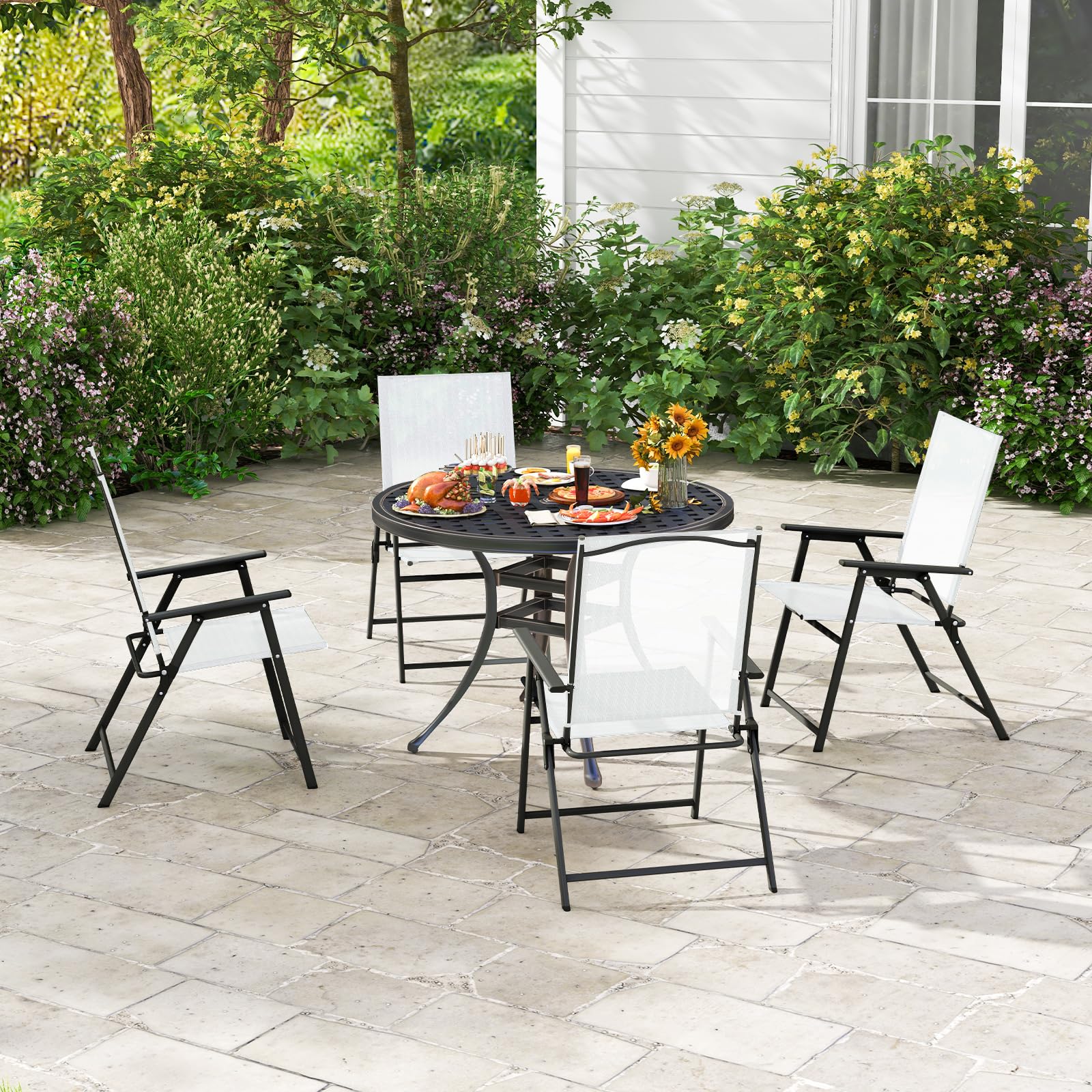 KOMFOTTEU Juego de 2/4 Sillas Plegables de Jardín, Sillas de Jardín Portátiles con Reposabrazos y Respaldo Alto, Sillones Ergonómicos con Carga de 150 kg, Asiento para Exterior (Blanco x 4)