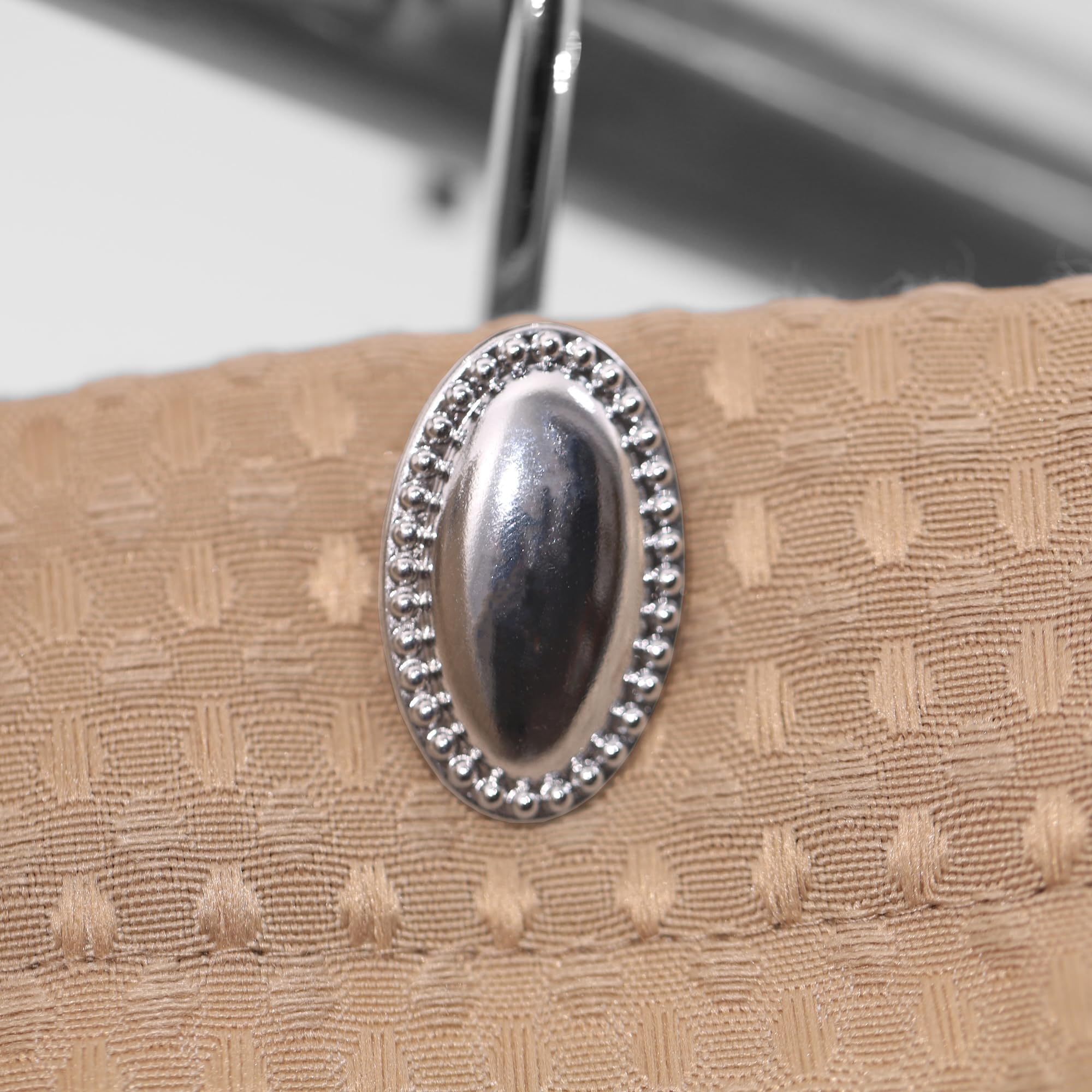 Silberfarbene dekorative Duschvorhanghaken: verchromtes ovales Design, rostfreie, robuste Metall-Duschvorhangringe für Badezimmer – Klassische, Elegante Duschvorhang-Aufhänger für Duschstange – 12