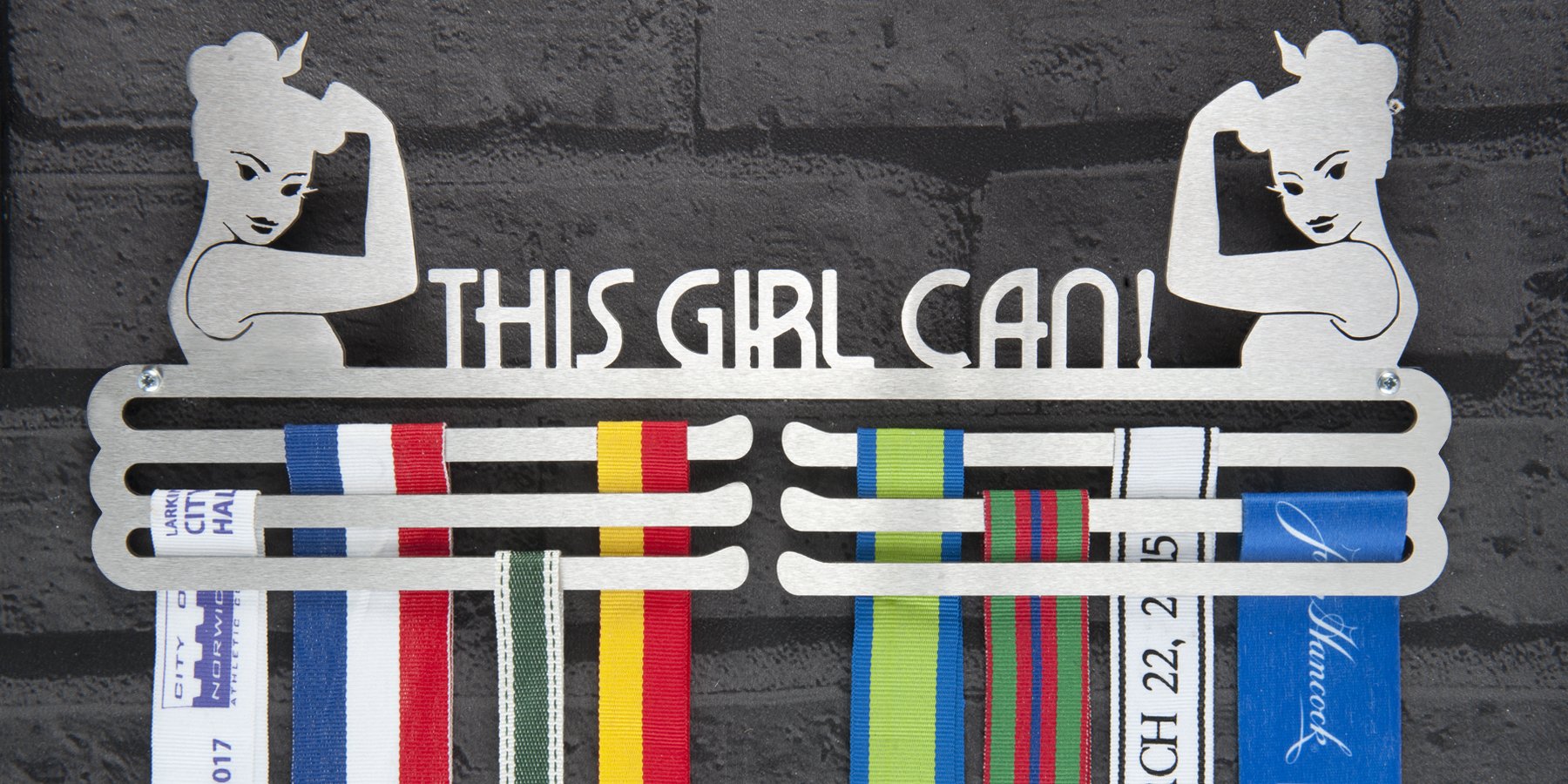 This Girl Can Triple Etagen Edelstahl Medaille Display