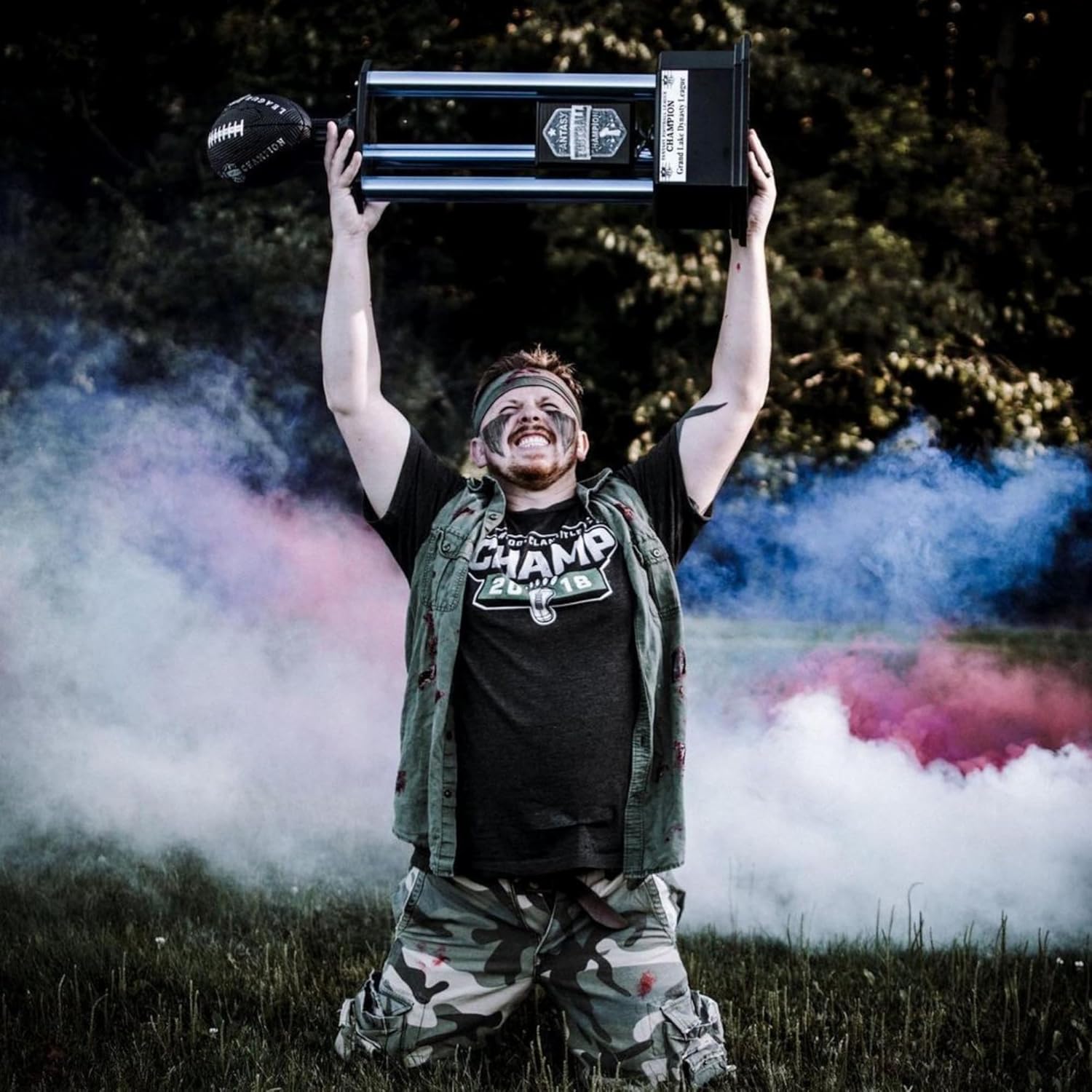 TrophySmack Perpetual Fantasy Football Trophy - Customizable Championship Trophy Award Winner | Free Engraving up to 19 Years Past Winners