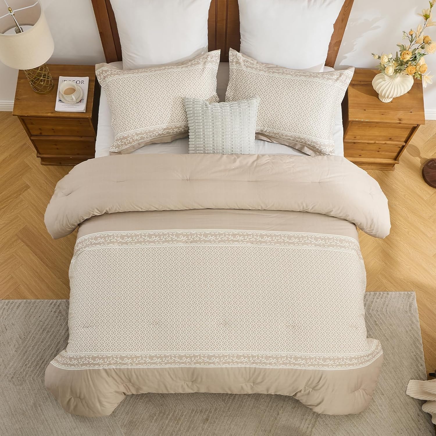 Uniclinens Unicinens Comforter Set Queen Size - Comforter Bedding Set Lightweight, Warm Breathable Bed Comforter for All Seasons 3pcs, Soft Fluffy Quilted Quilt with 2 Pillowshams, Brown/White