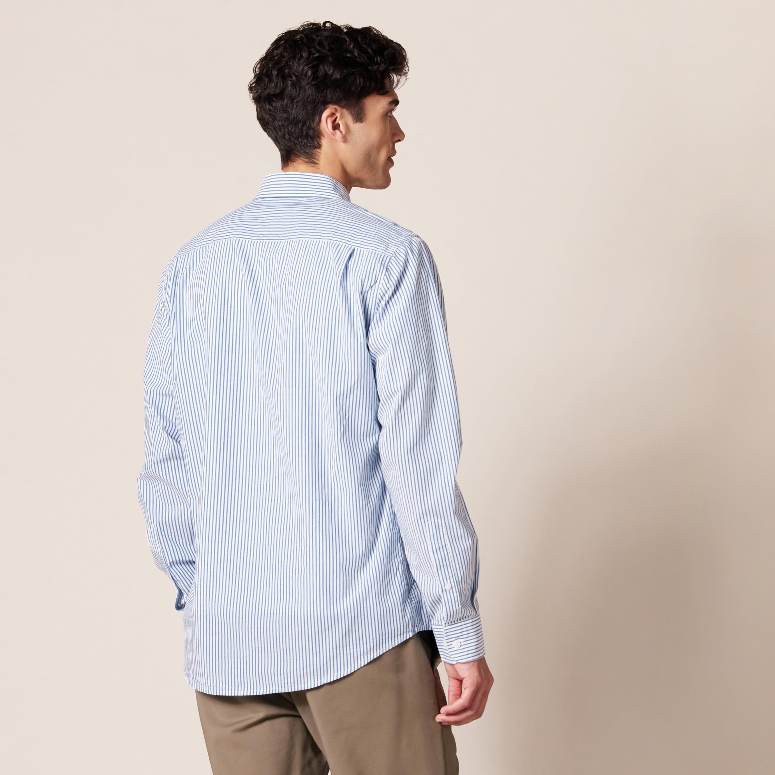 Amazon Essentials Camicia in Popeline a Maniche Lunghe Slim Uomo