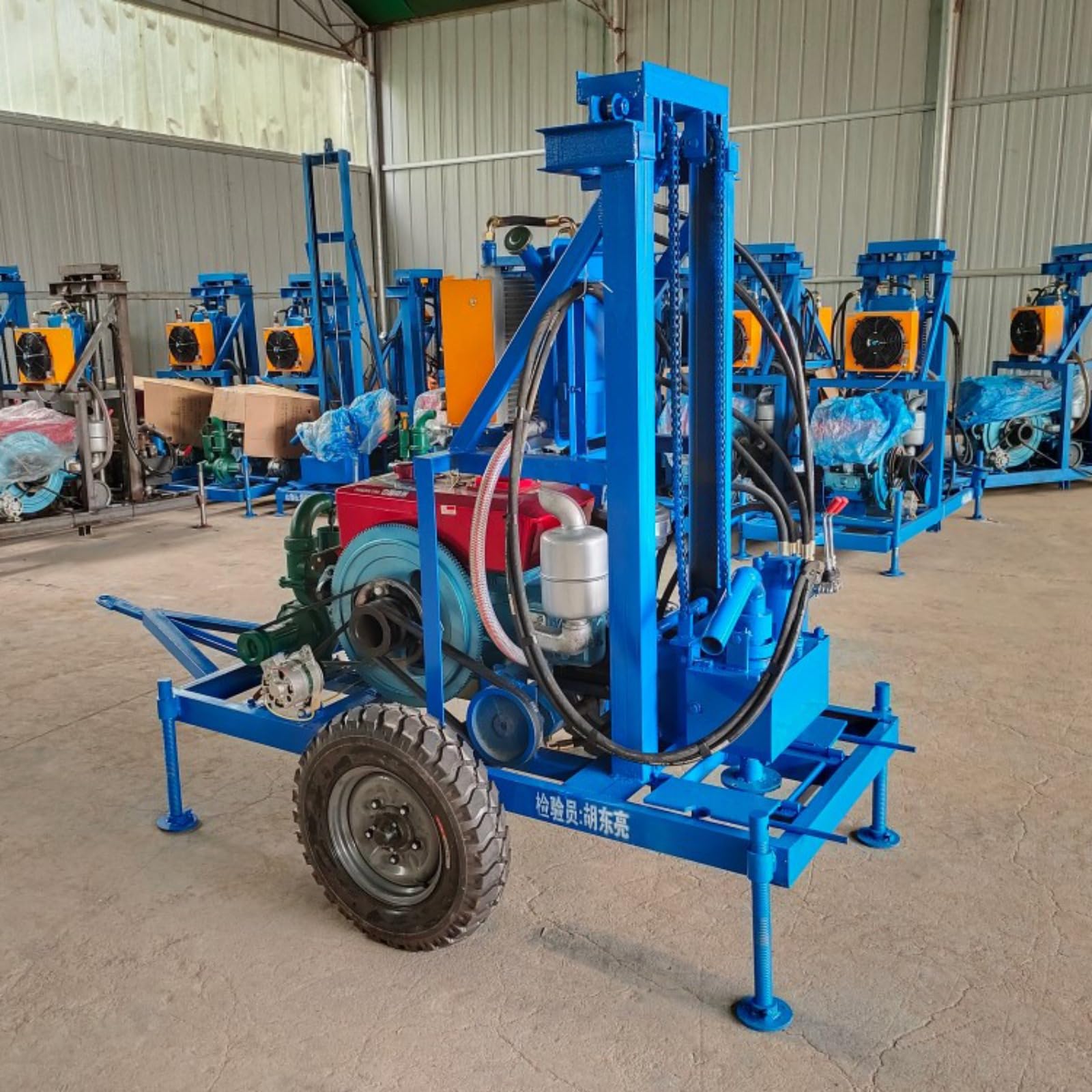 Plataforma de perforación portátil de pozo de agua con motor de dos cilindros de 130 a 150 m de profundidad, máquina de perforación de núcleo de diamante fácil de usar para sistemas de agua de patio